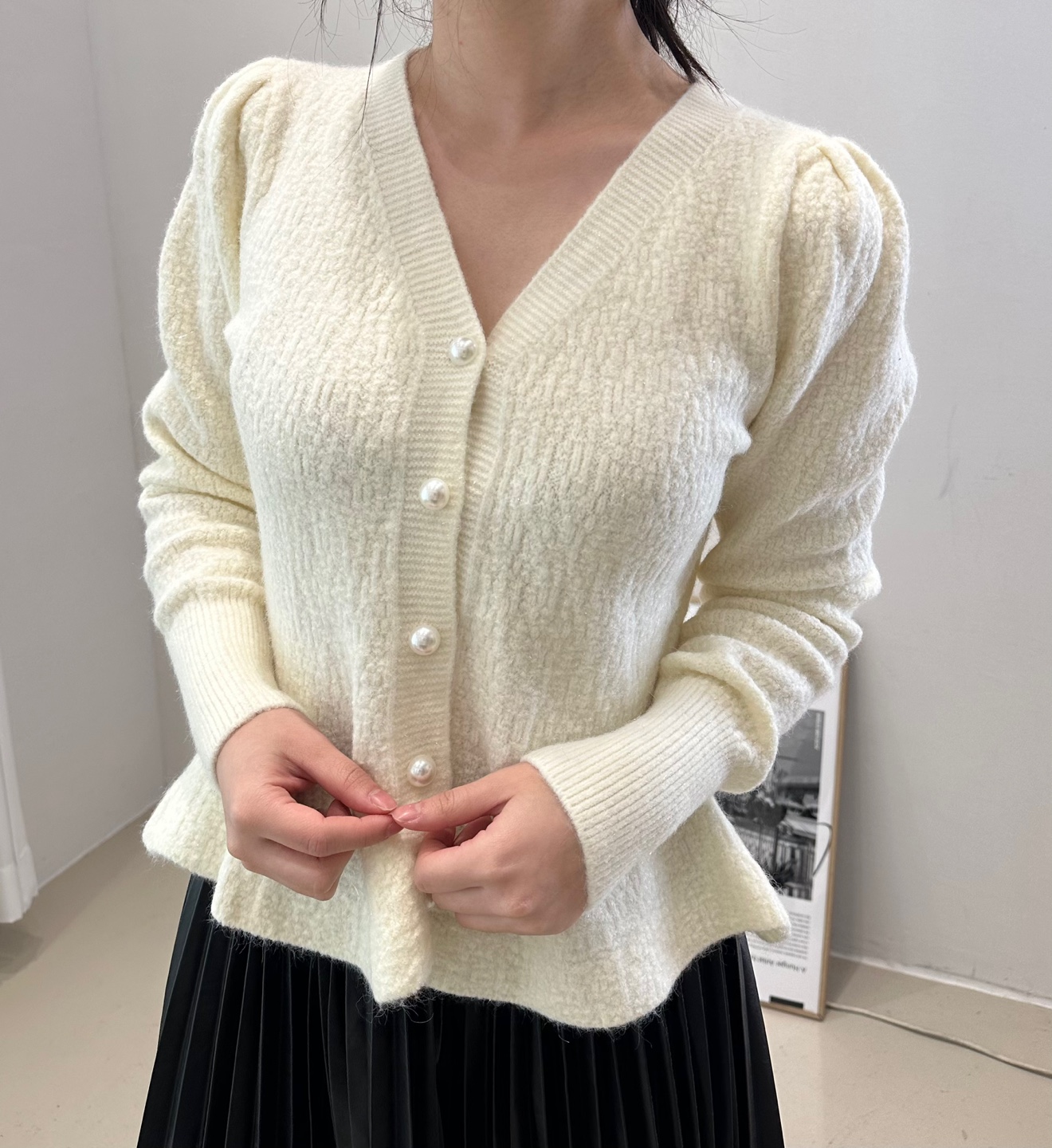 パール調ボタンペプラムパフカーディガン | 詳細画像4