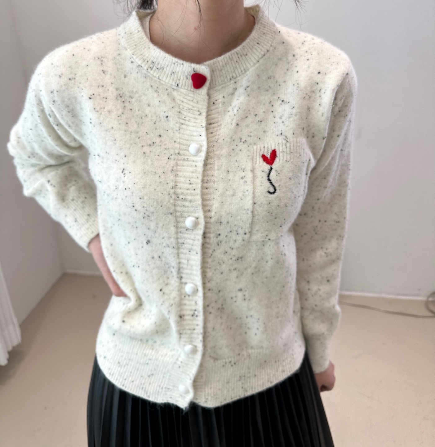 ハート刺繍ポケットカラーミックスカーディガン | 詳細画像2