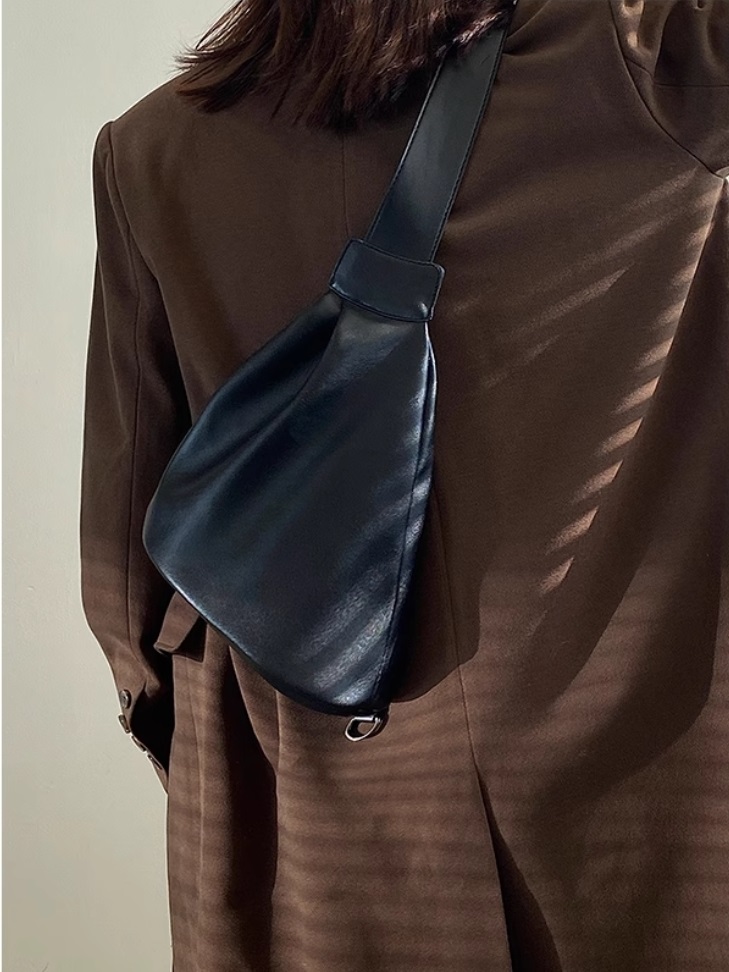 トライアングルショルダーバッグ | 詳細画像5