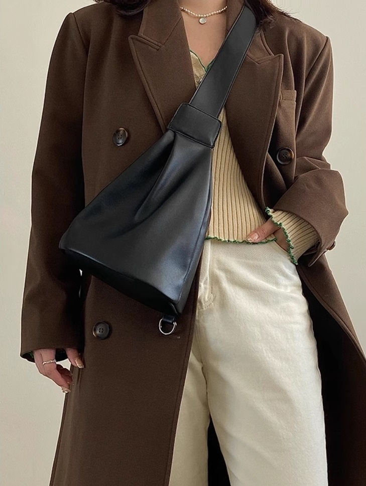 トライアングルショルダーバッグ | 詳細画像9