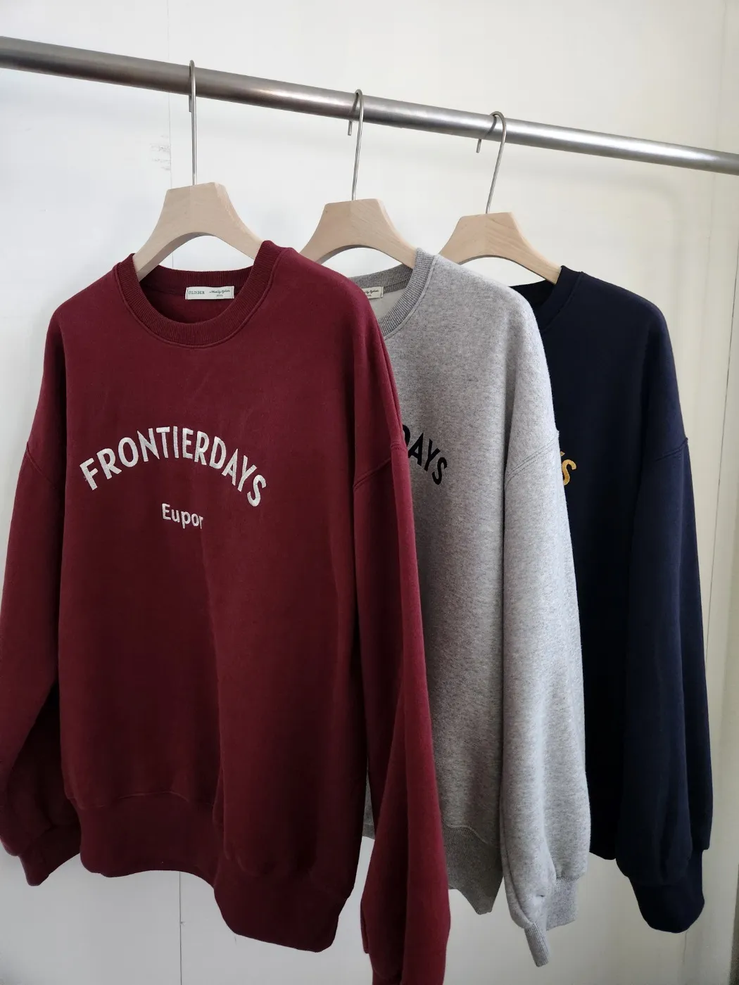 裏起毛FRONTIERDAYS刺繍スウェット | 詳細画像1