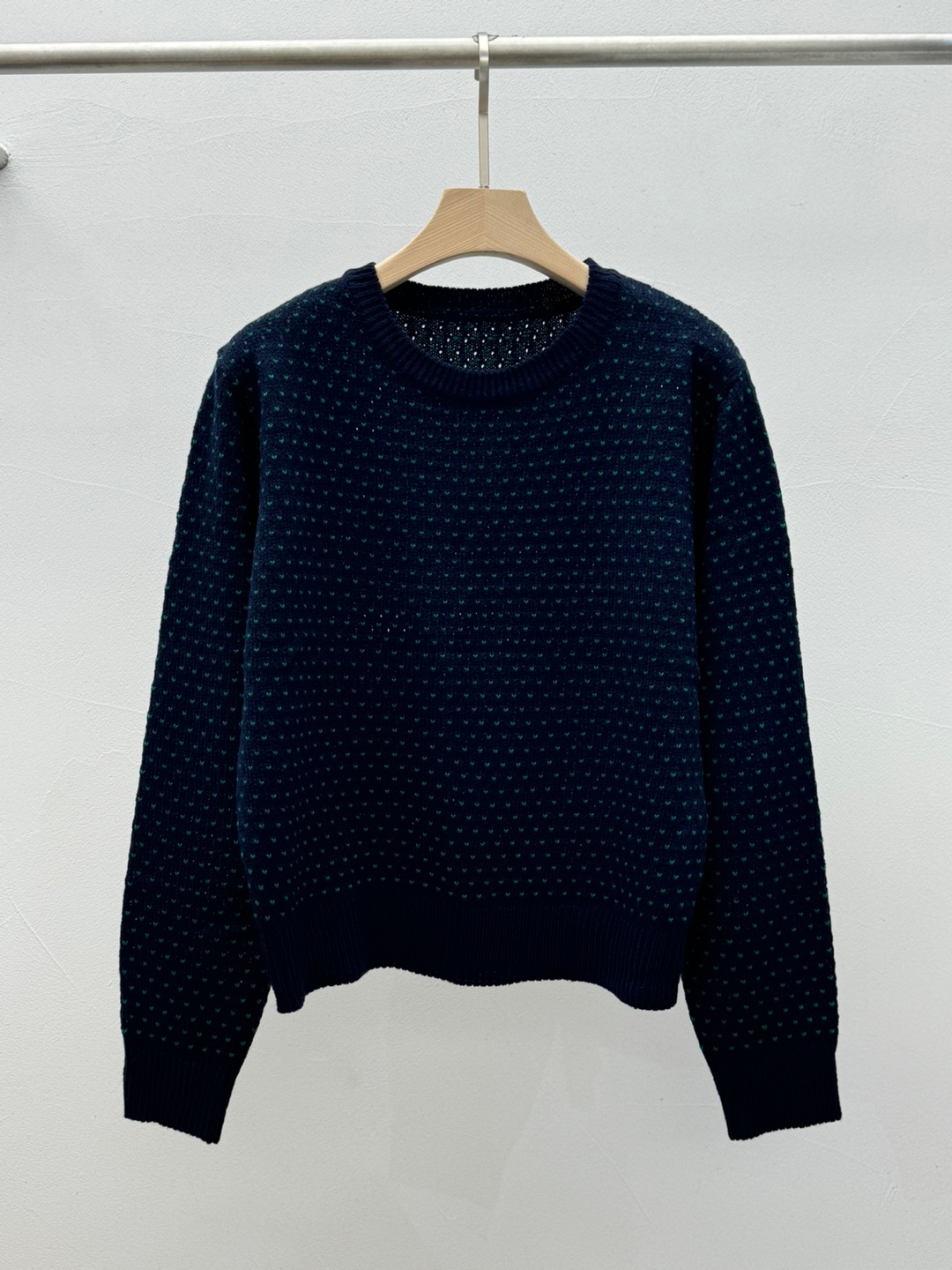 ドットパンチングラウンドネックニット | 詳細画像15
