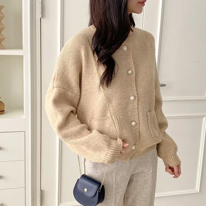 パール調ボタンケーブルポケットカーディガン | 詳細画像1