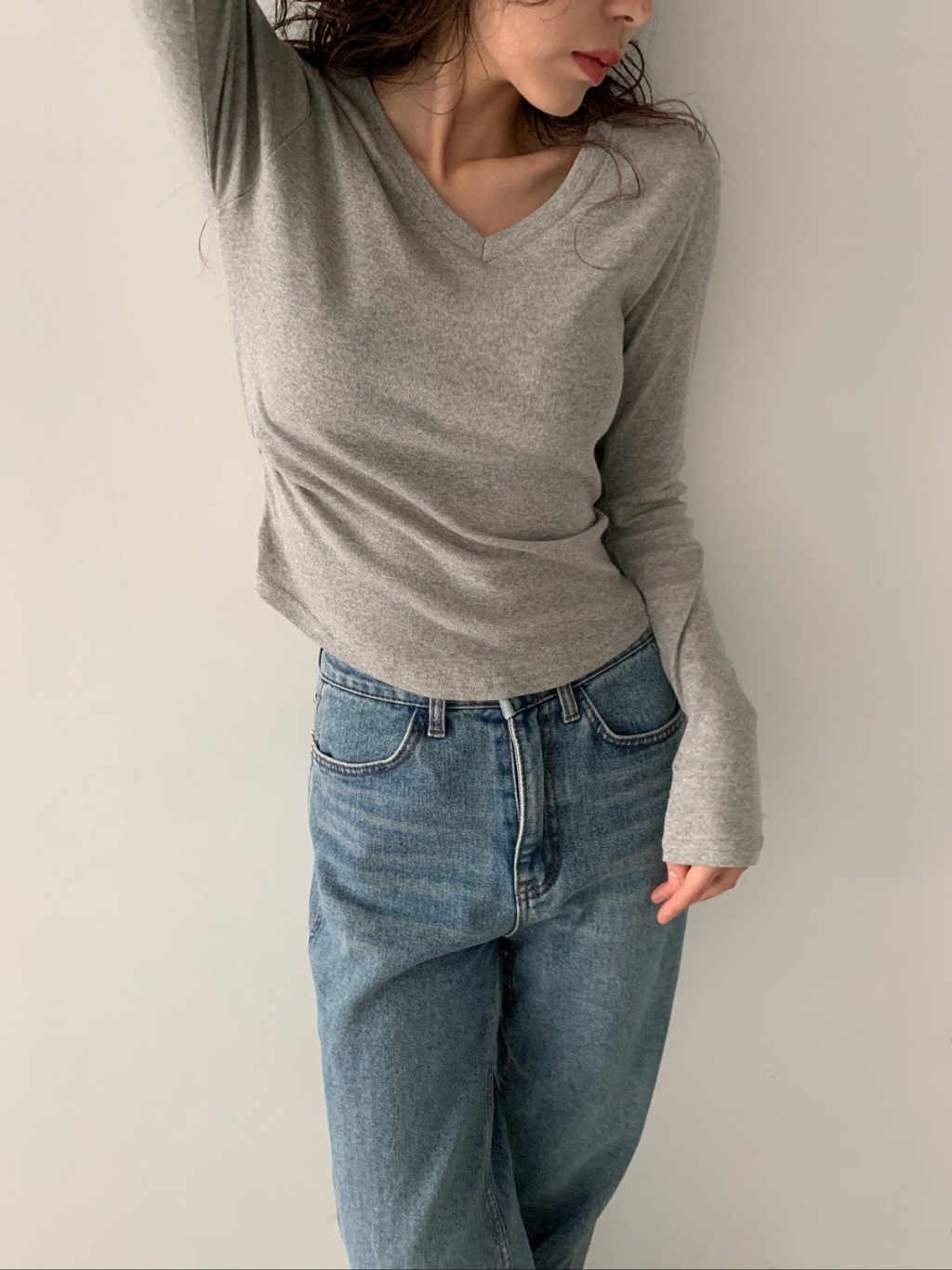 VネックラウンドヘムクロップドTシャツ | 詳細画像6
