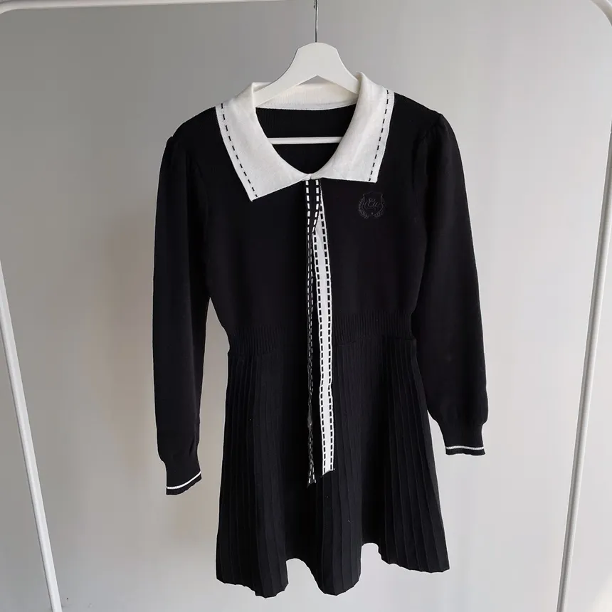 配色ステッチカラー刺繍プリーツニットワンピース | mirangmirang | 詳細画像12