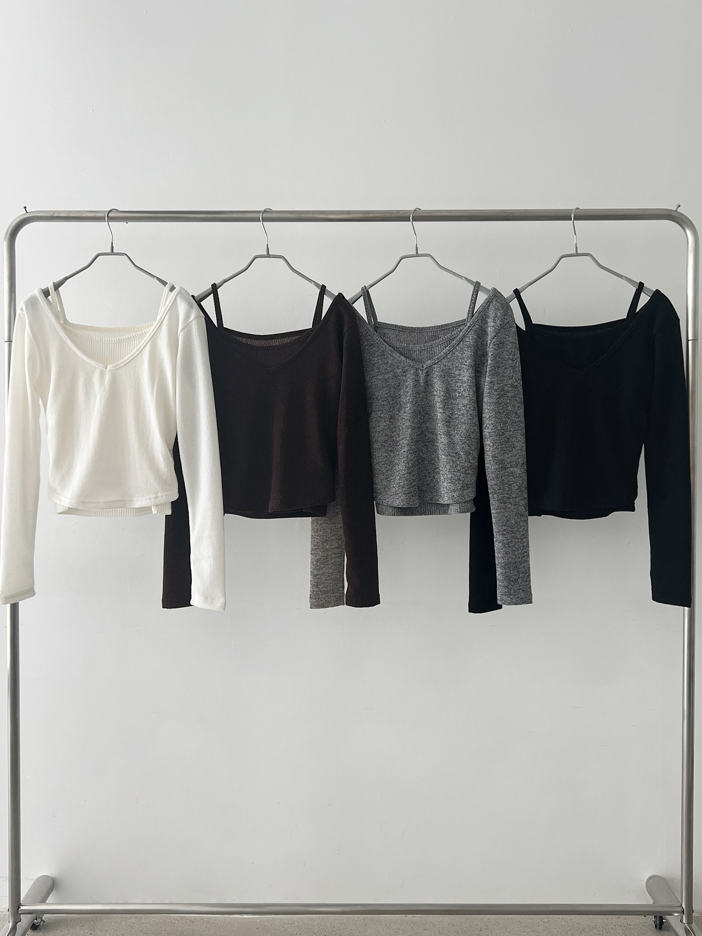 リブキャミソール&2WAY長袖VネックTシャツ | 詳細画像18