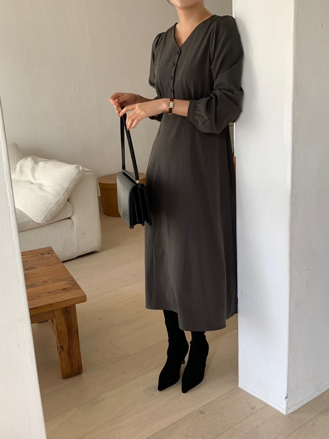 Vネックハーフくるみボタンリボンワンピース | 詳細画像3