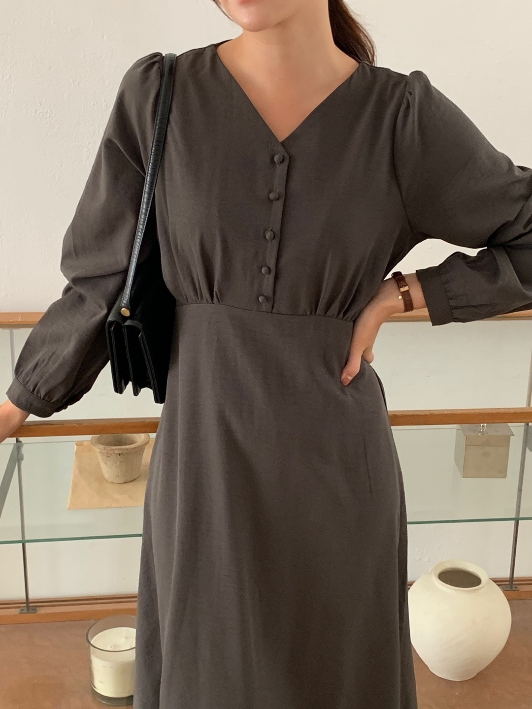 Vネックハーフくるみボタンリボンワンピース | 詳細画像4