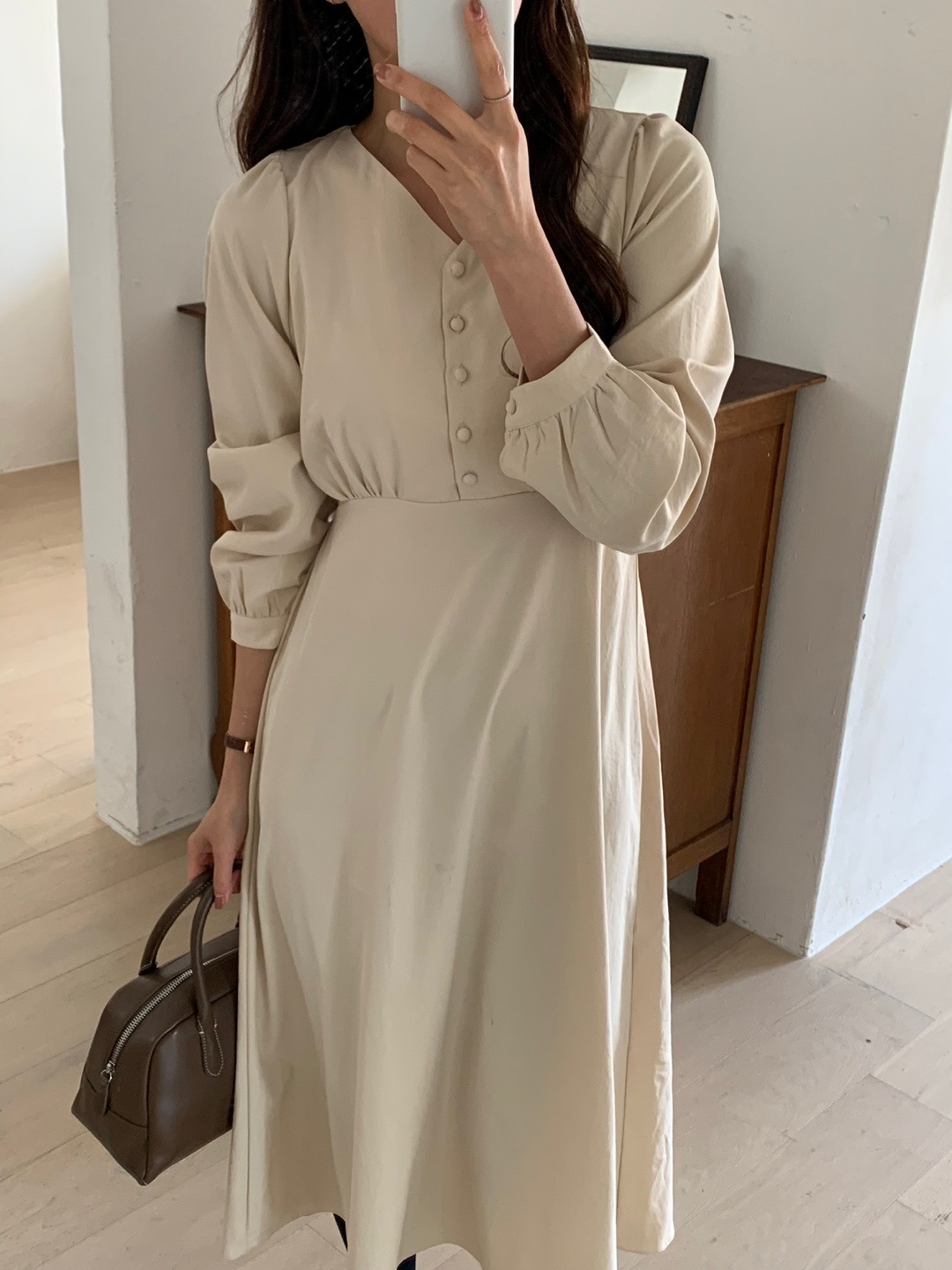 Vネックハーフくるみボタンリボンワンピース | 詳細画像15