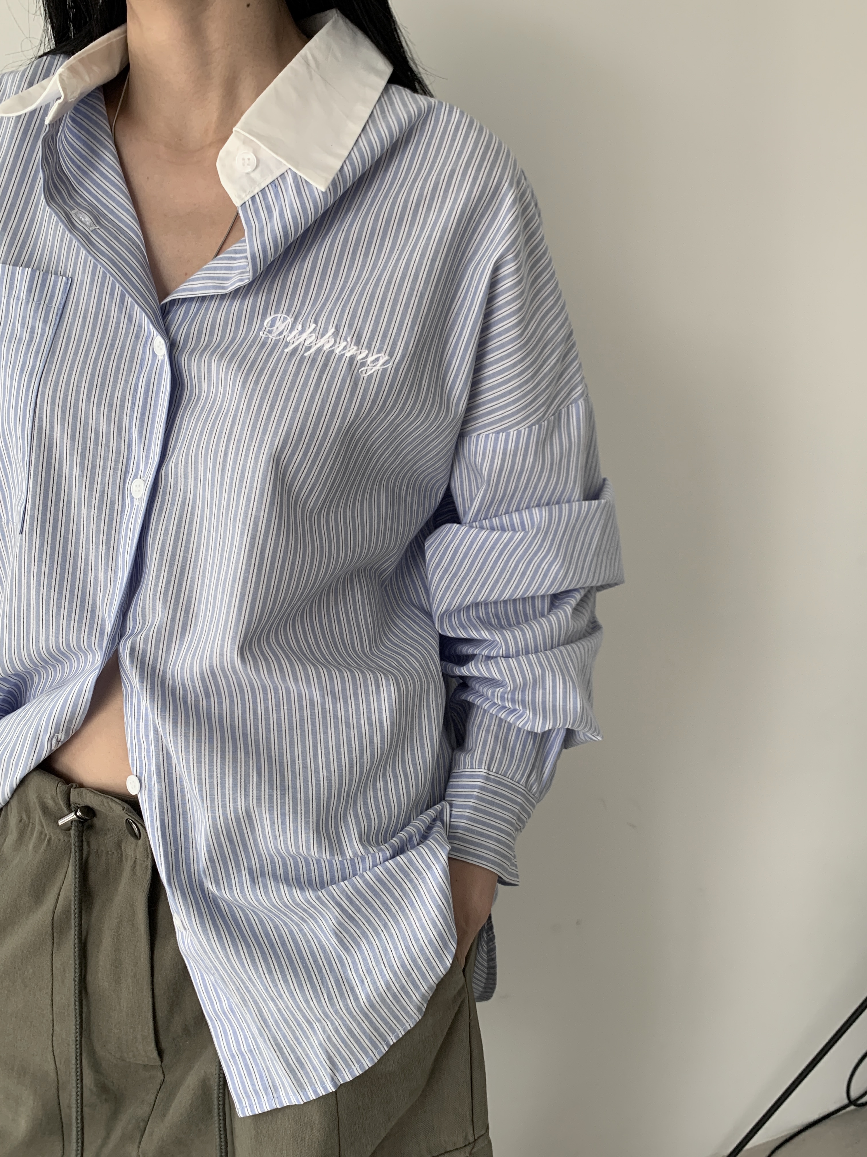 配色刺繍ロゴワンポケットストライプシャツ | 詳細画像8
