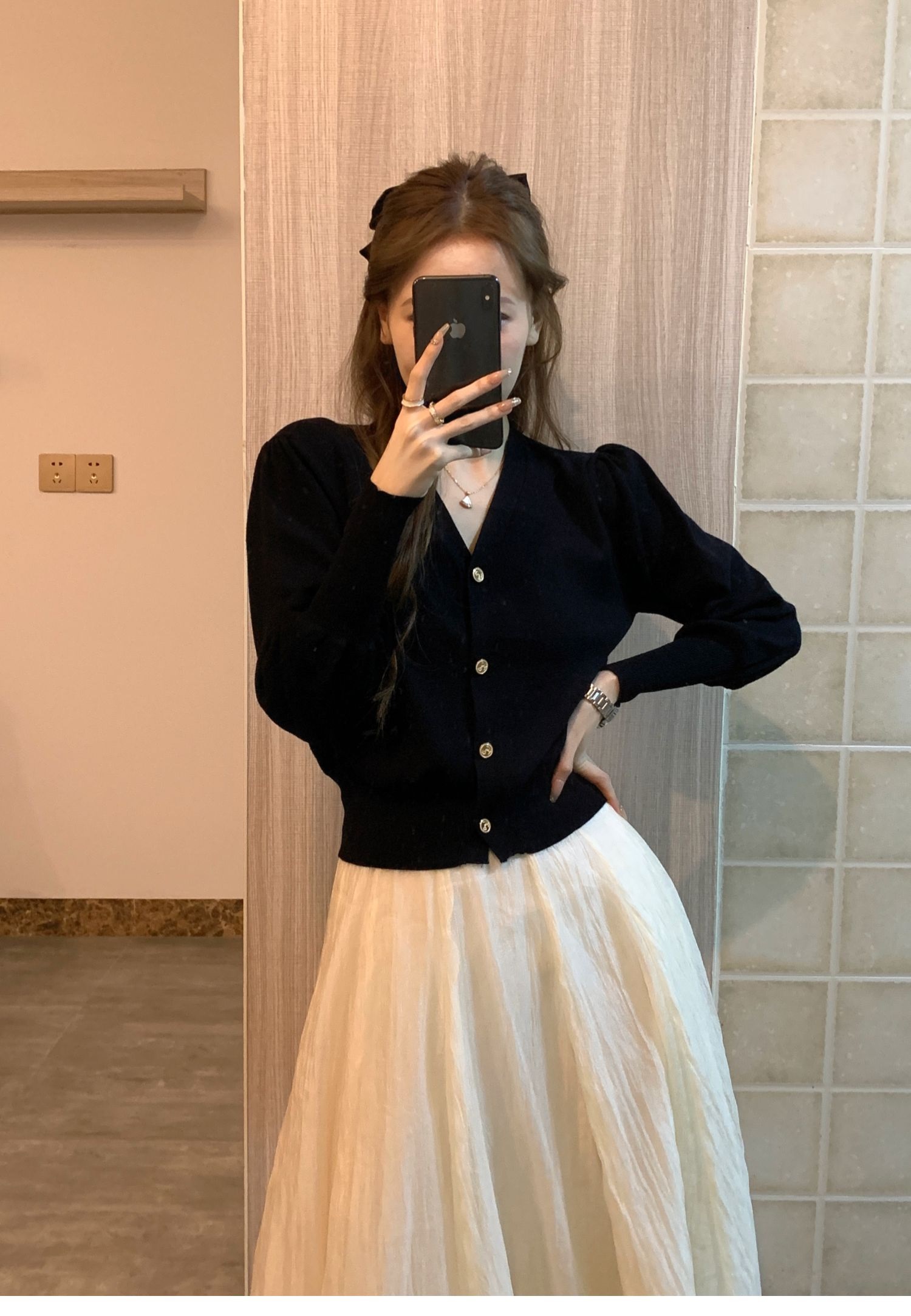 Vネックゴールドボタンパフカーディガン | 詳細画像4