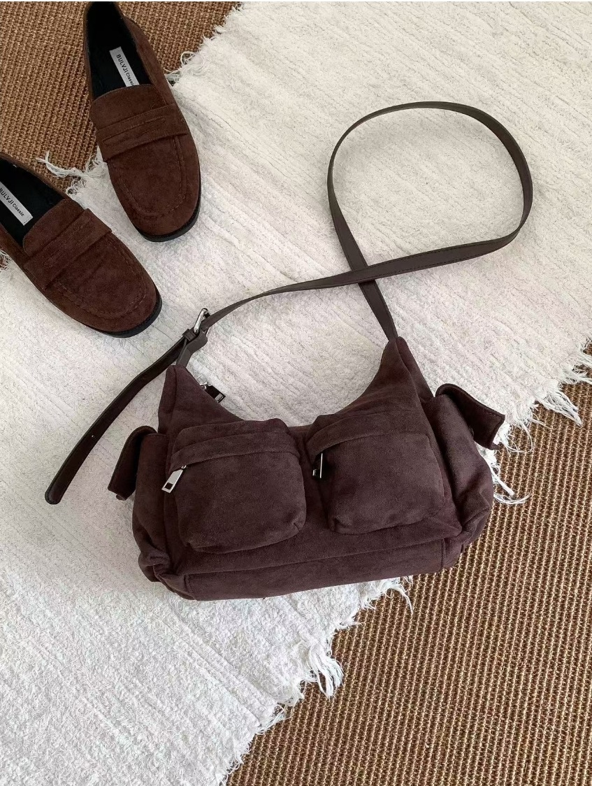 スエード調ジップポケットショルダーバッグ | 詳細画像12