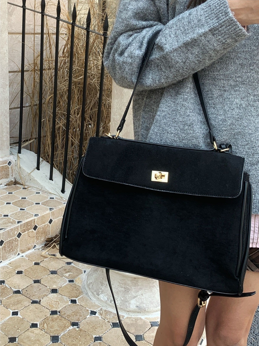 タグ付2WAYスエード調バックルフラップバッグ | 詳細画像2