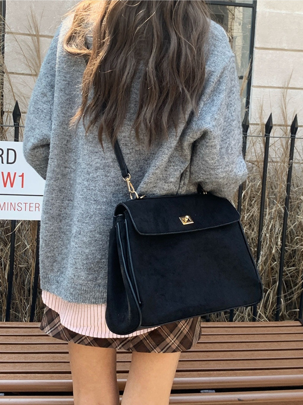 タグ付2WAYスエード調バックルフラップバッグ | 詳細画像3