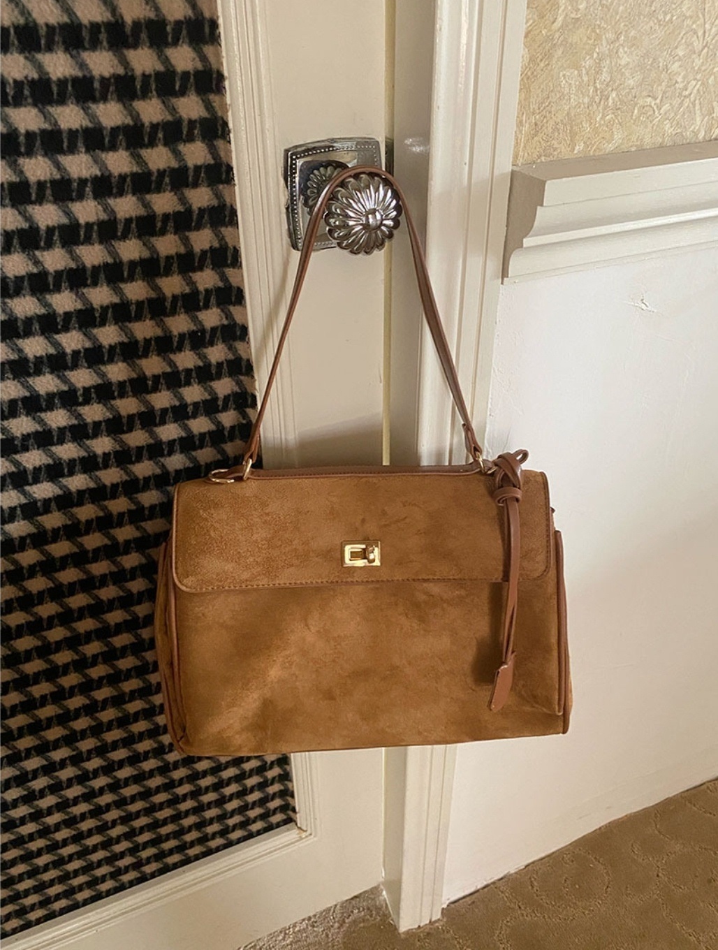 タグ付2WAYスエード調バックルフラップバッグ | 詳細画像13