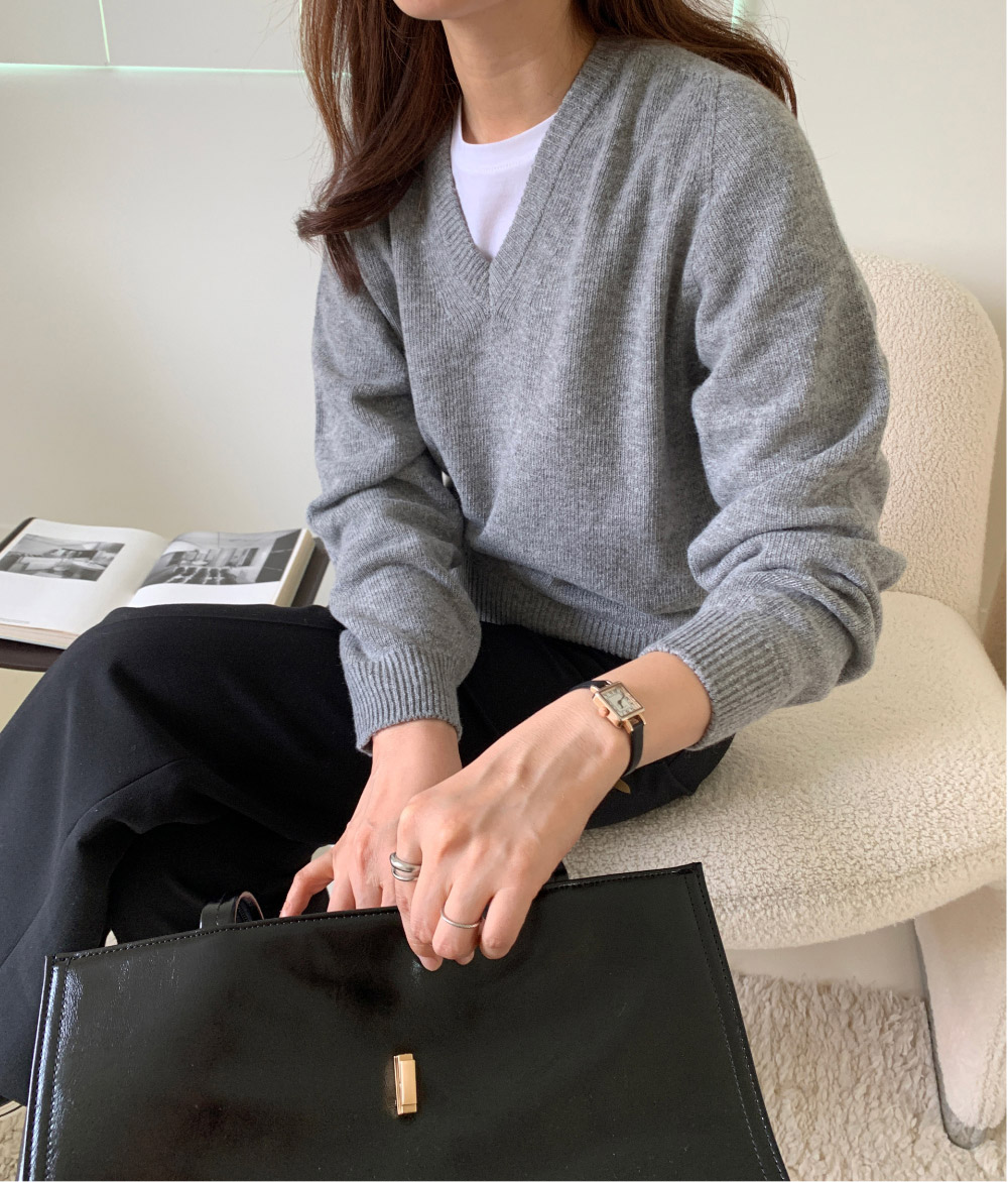 Noble - 新品未使用 NOBLE カシミヤ混 Vネックニット 長袖の通販｜ラクマ