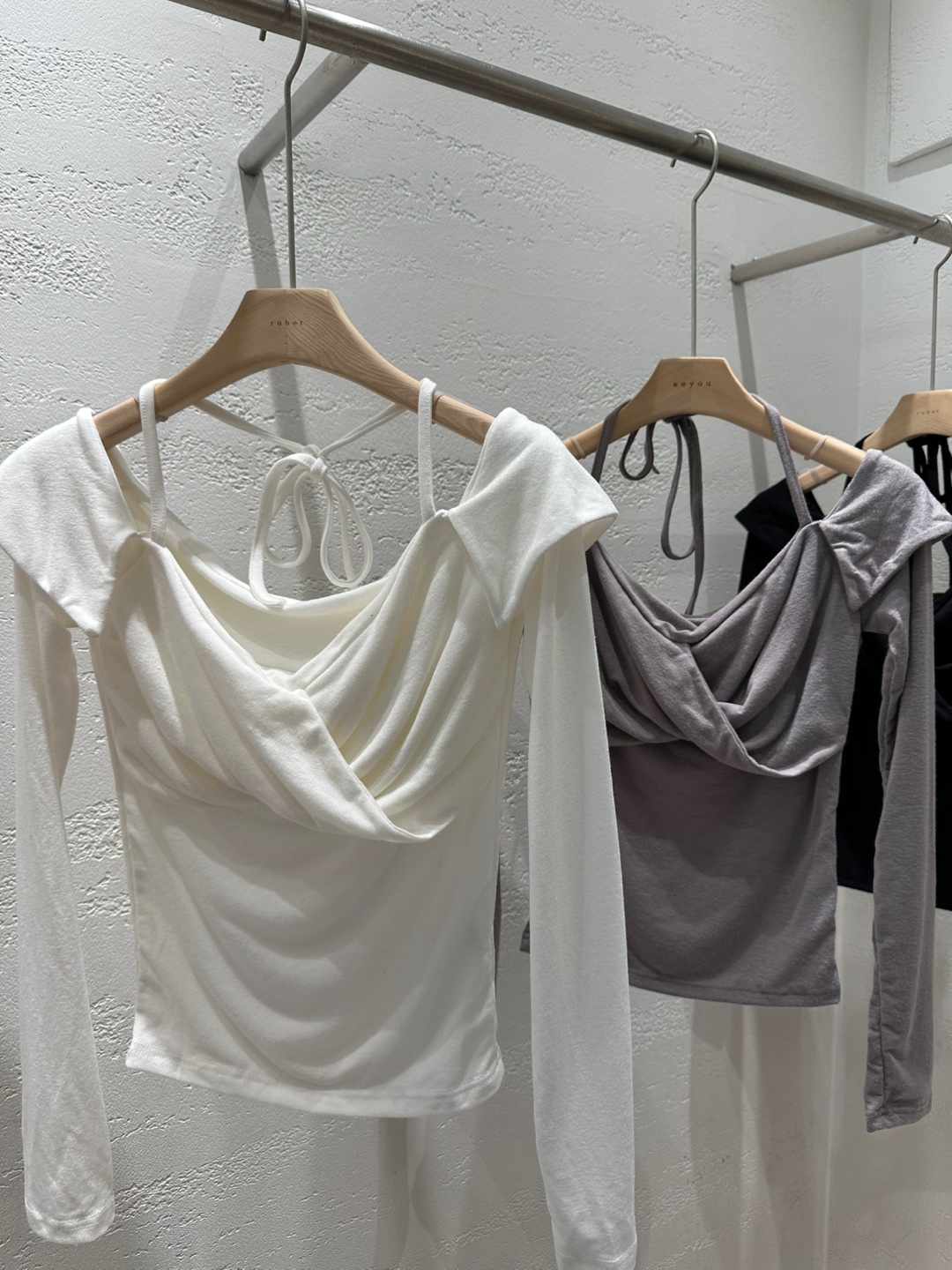 クロスオフショルホルターネックTシャツ | 詳細画像19