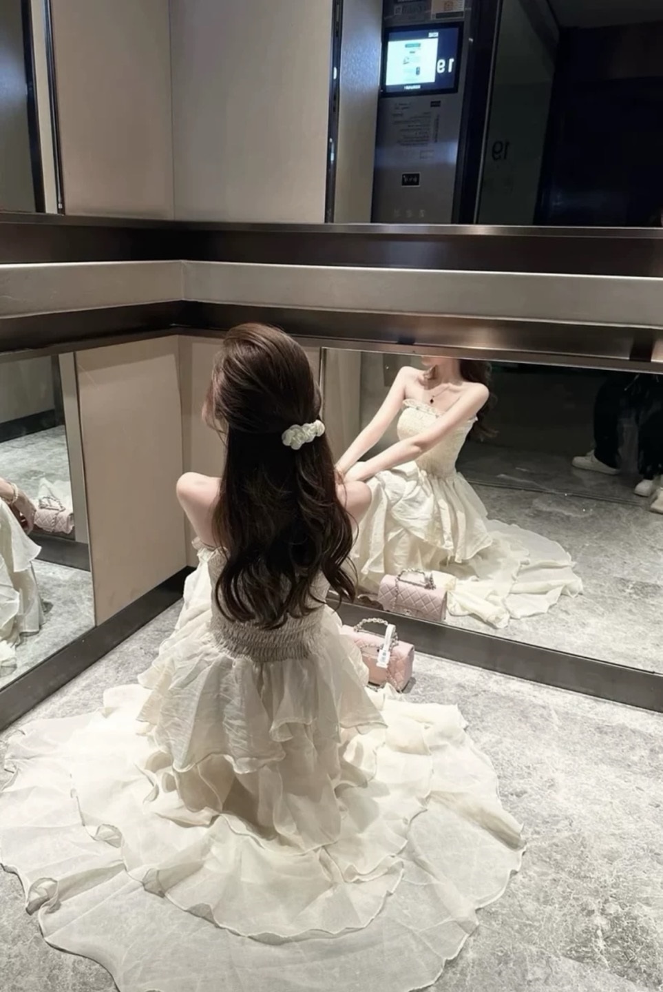 シャーリングティアードチューブトップワンピース | 詳細画像2