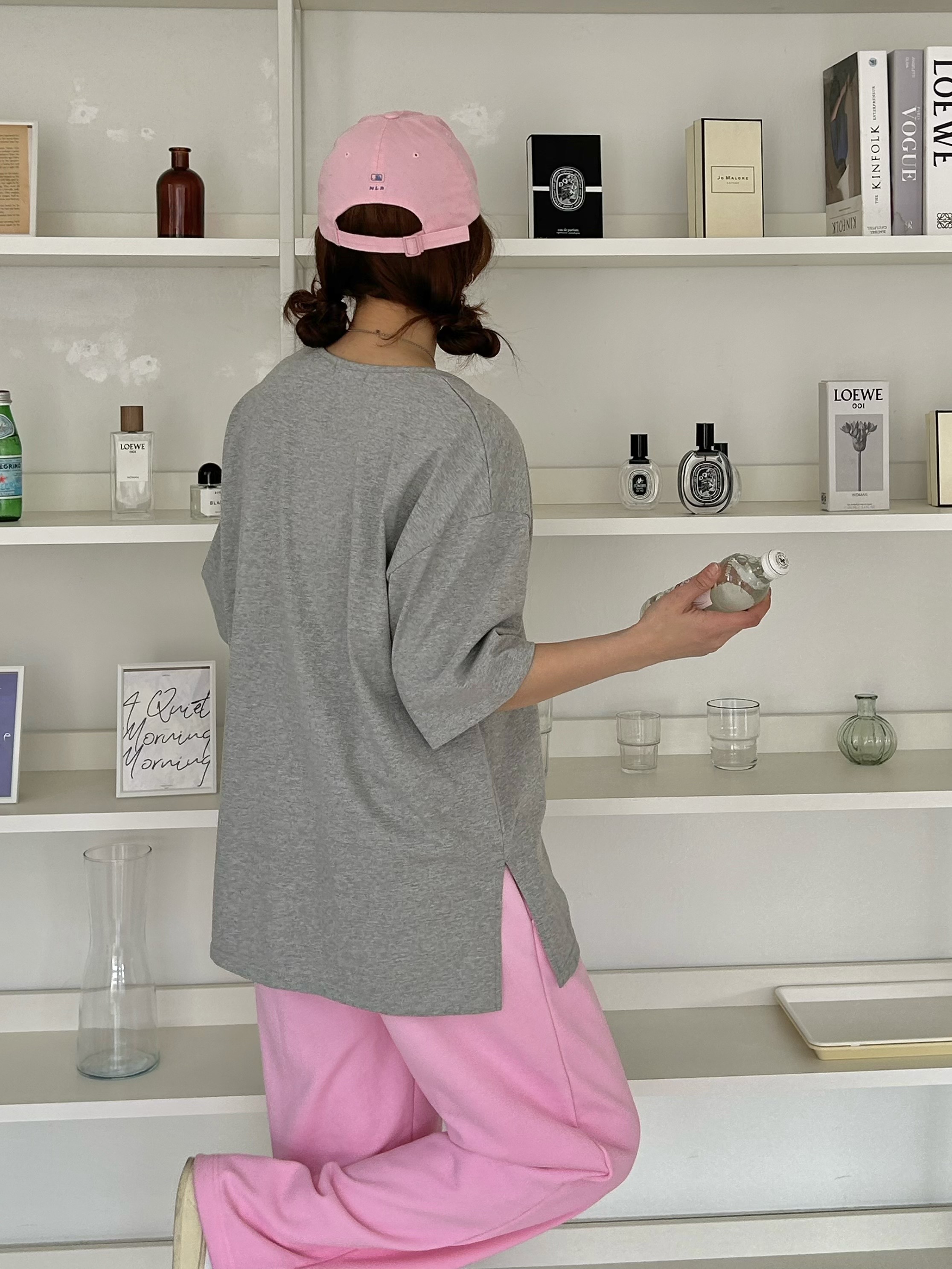 レッドレタリングパッチUネック半袖Tシャツ | 詳細画像17