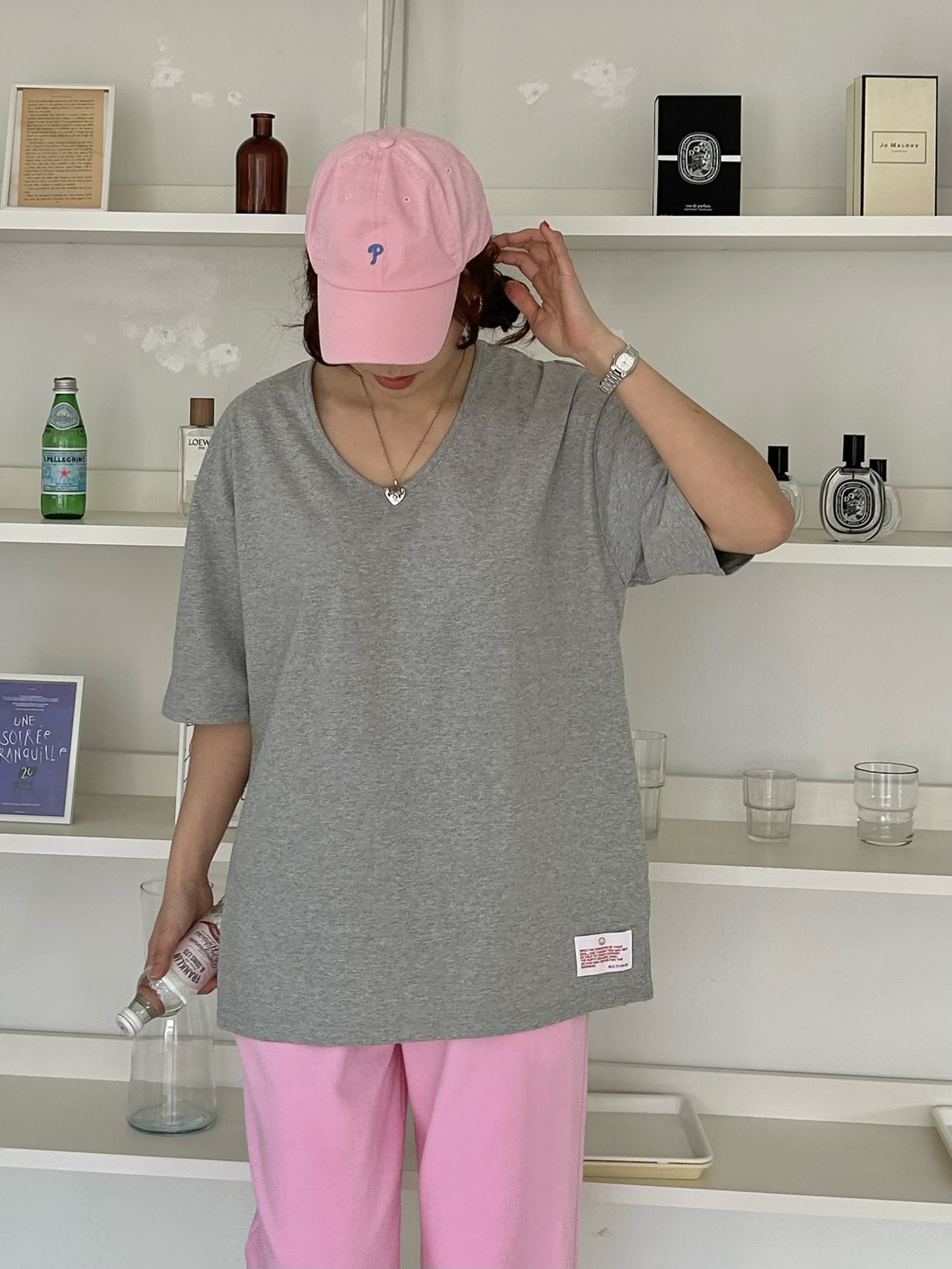 レッドレタリングパッチUネック半袖Tシャツ | 詳細画像12