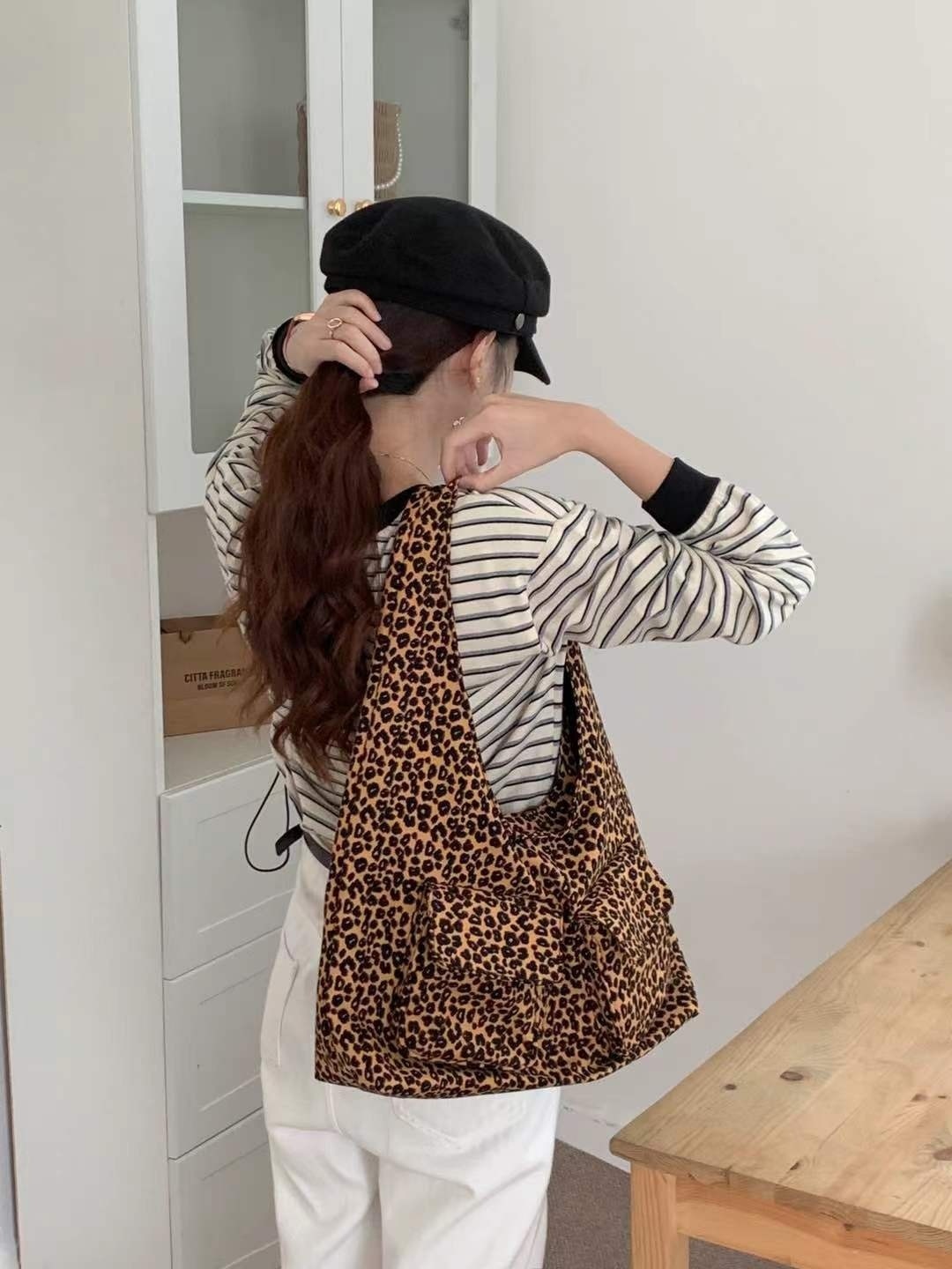 フラップポケットレオパードトートバッグ | 詳細画像5