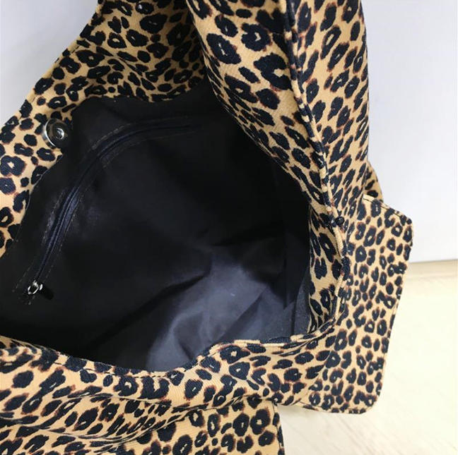 フラップポケットレオパードトートバッグ | 詳細画像12