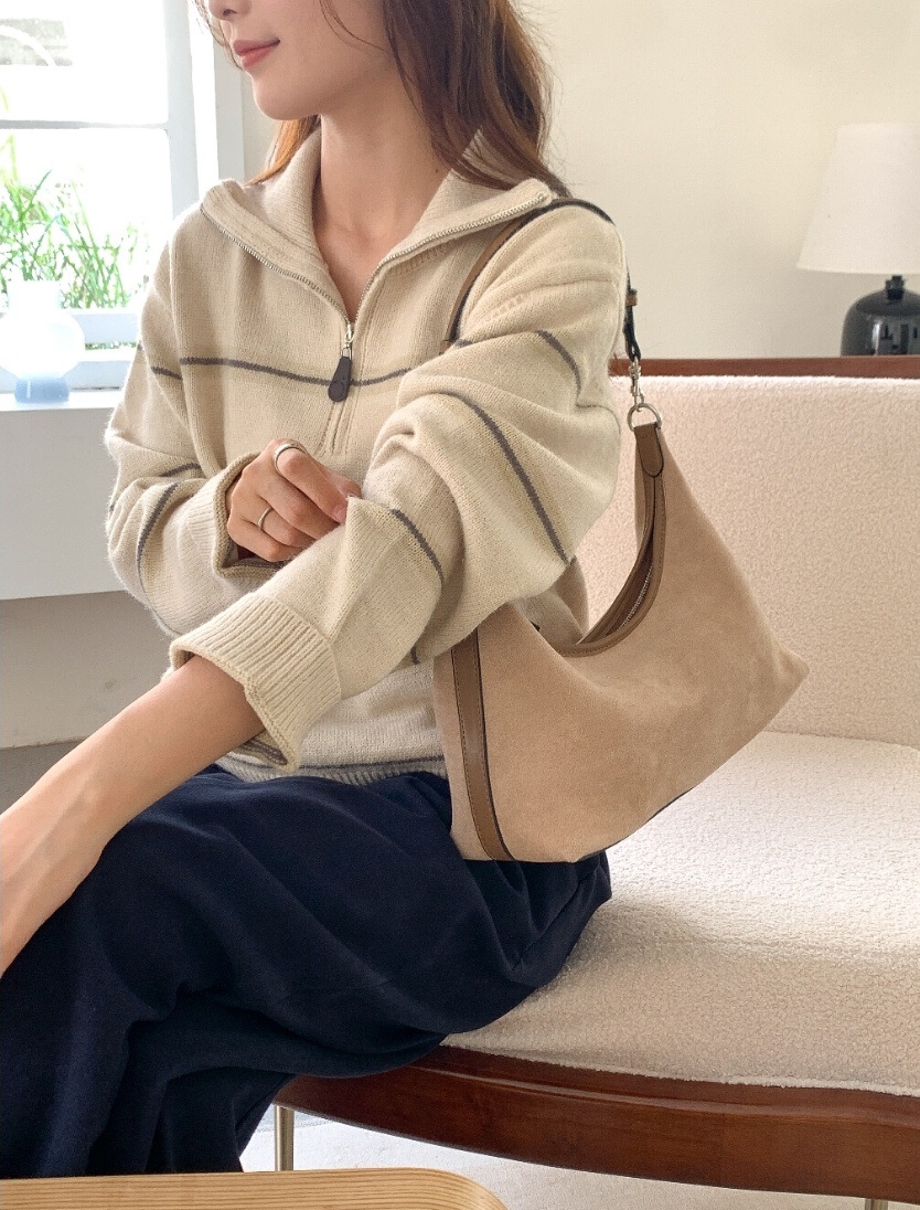 レザー調ハンドルエコスエード台形バッグ | 詳細画像9