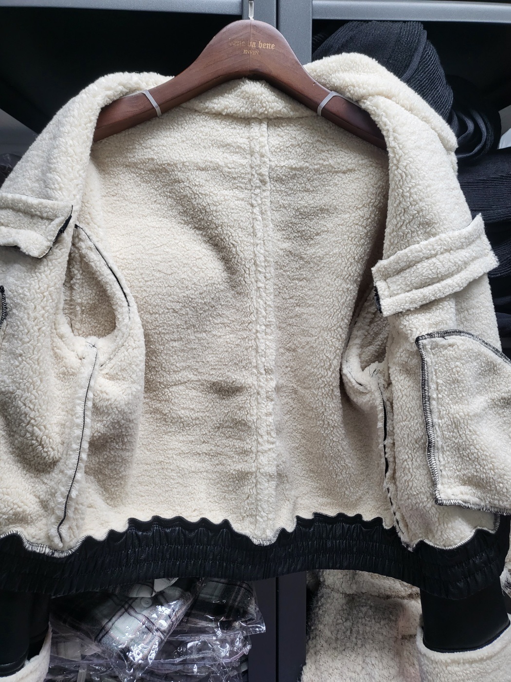 ゴムヘムエコレザームートン調ジャケット | 詳細画像20