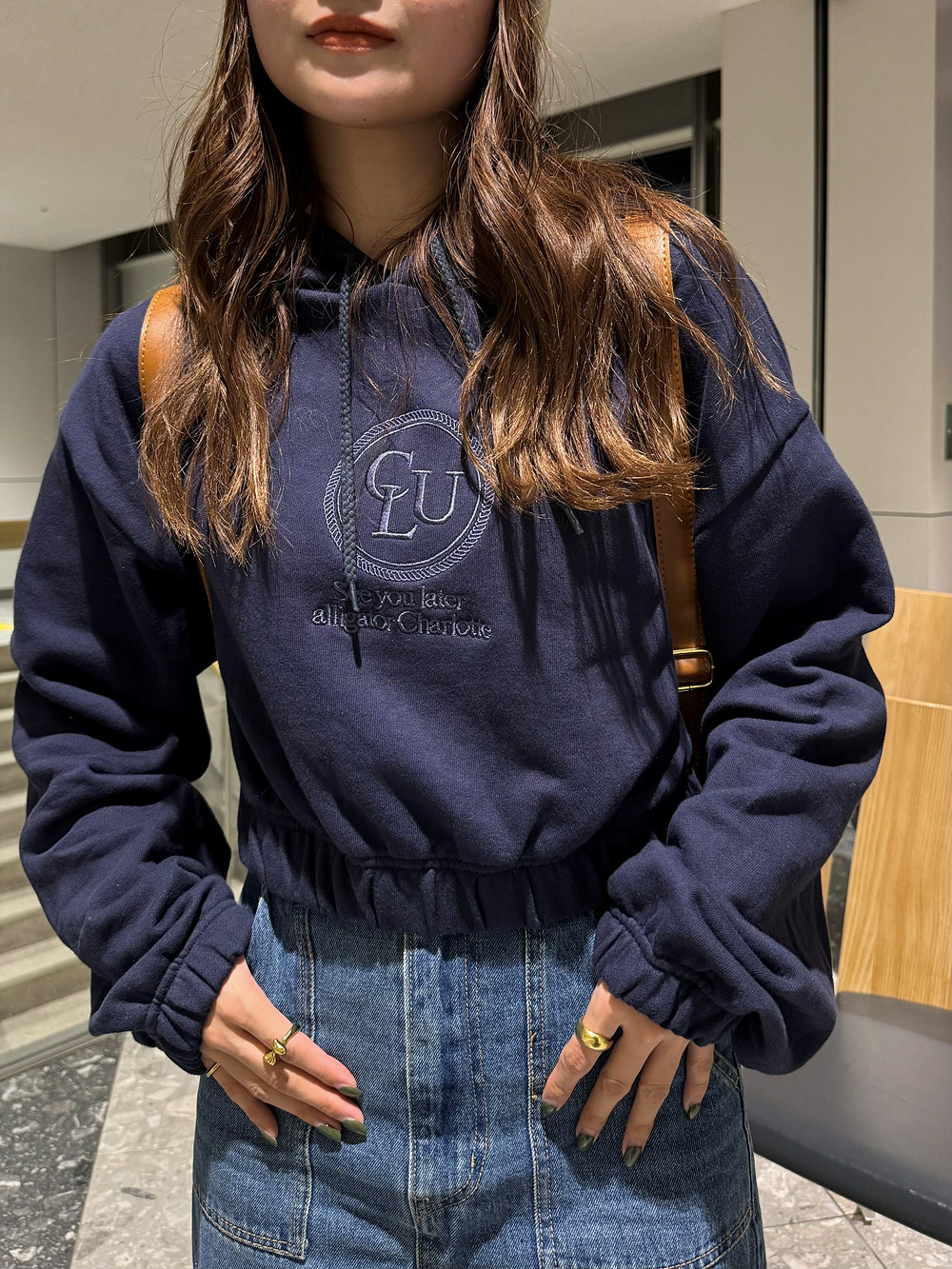 ゴムヘム刺繍クロップドパーカー | レディースファッション通販 - DHOLIC