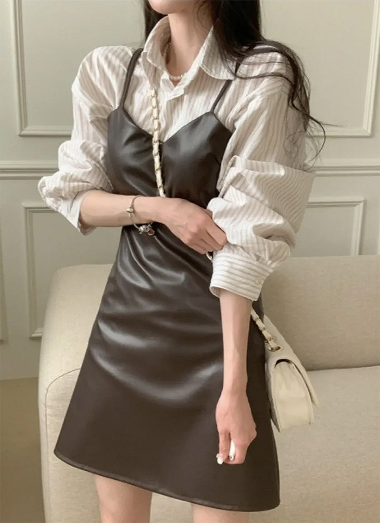 Vネックレザー調ミニキャミワンピース | レディースファッション通販