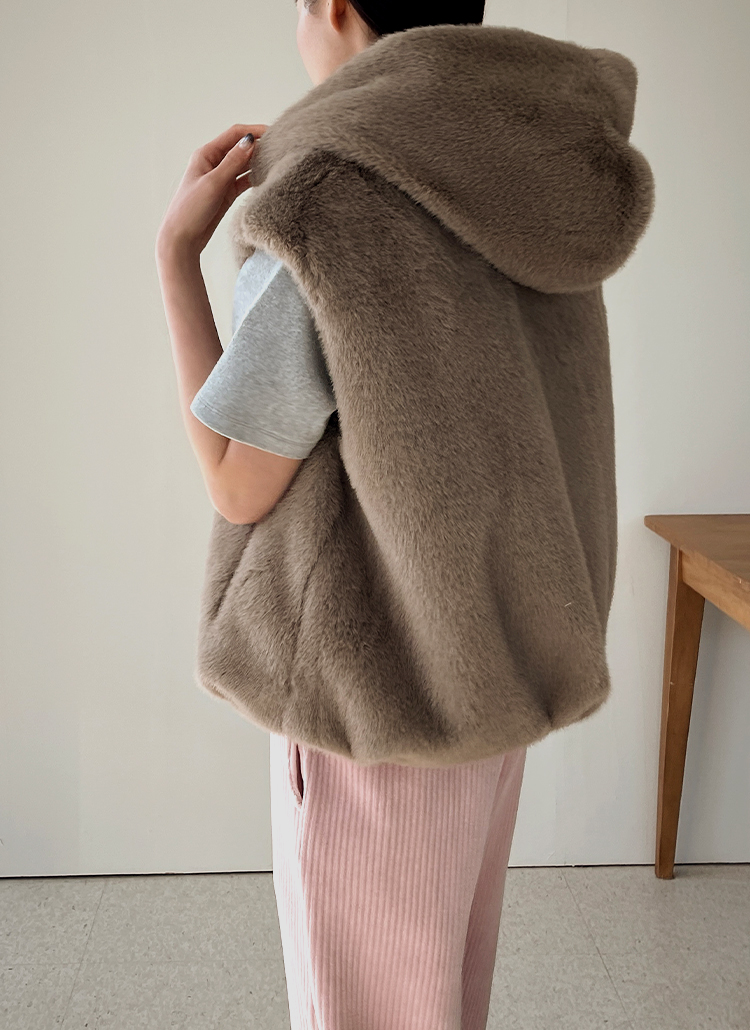 新品未使用タグ付き♡Maison de Dolceウォッシャブルファーベスト 2025年最新】MAISON de dolce. ベストの人気アイテム - メルカリ