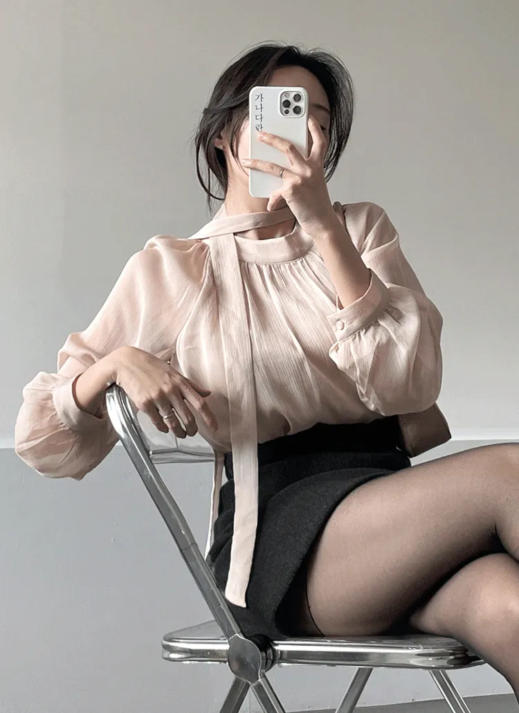 ストラップ付ギャザーラグランシフォンブラウス | ganadaran | 詳細画像1