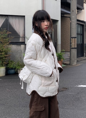 DHOLIC ニットレイヤードワイドカラー 中綿ジャンパー p699207 韓国 ニットレイヤードワイドカラー中綿ジャンパー | レディース