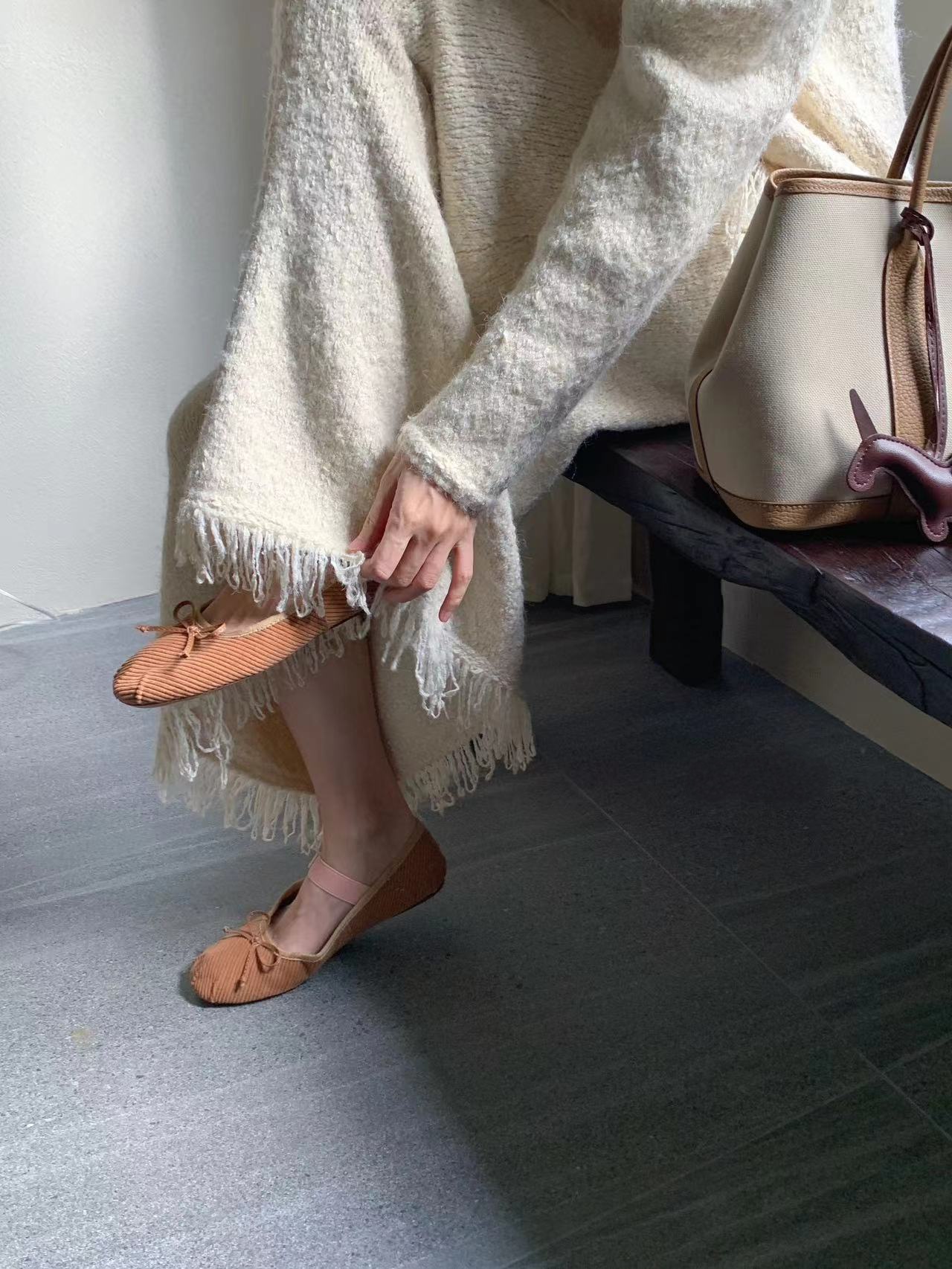 ストラップ付ウール混フリンジVネックニット&スカートSET | 詳細画像6