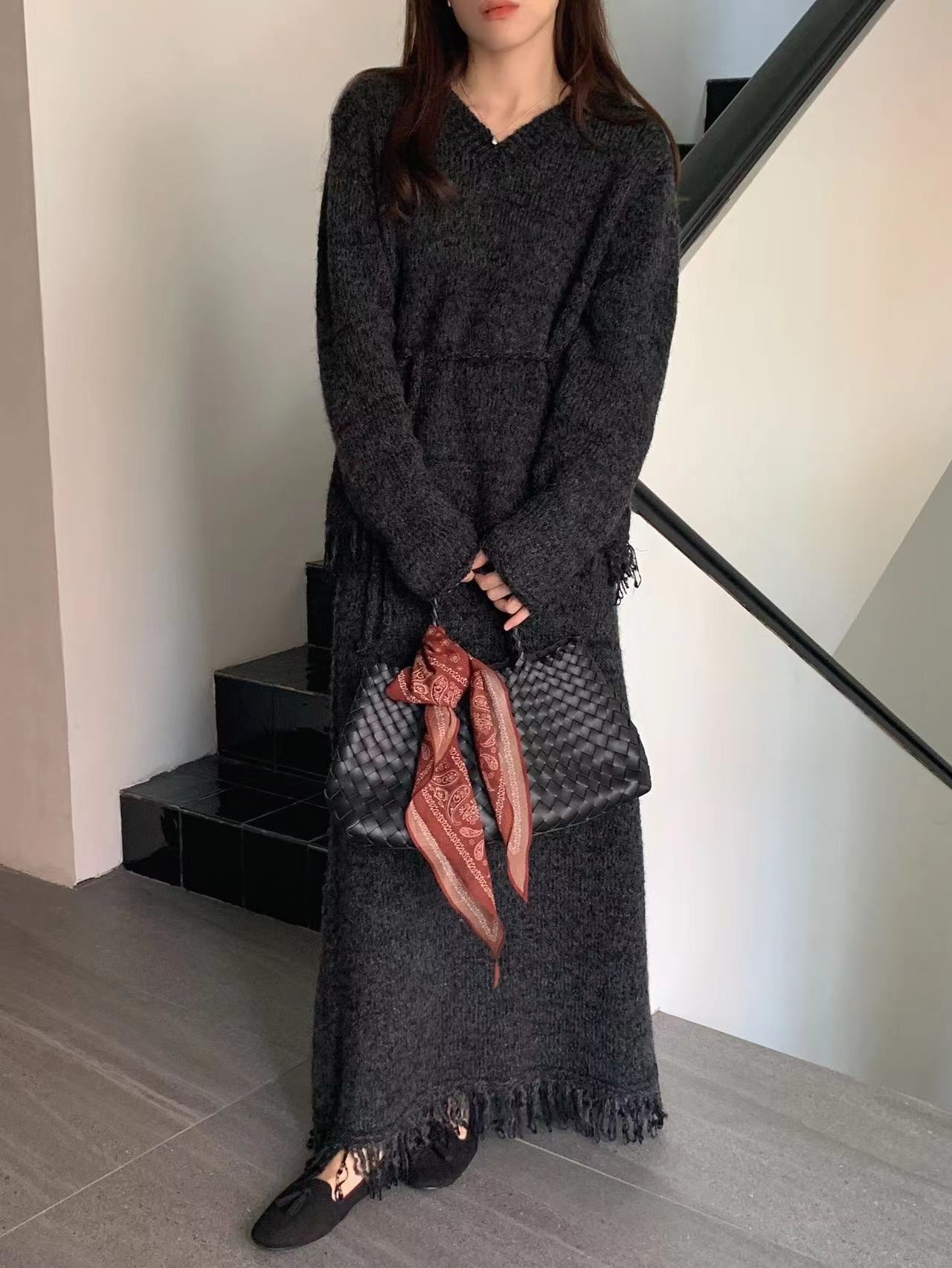 ストラップ付ウール混フリンジVネックニット&スカートSET | 詳細画像17