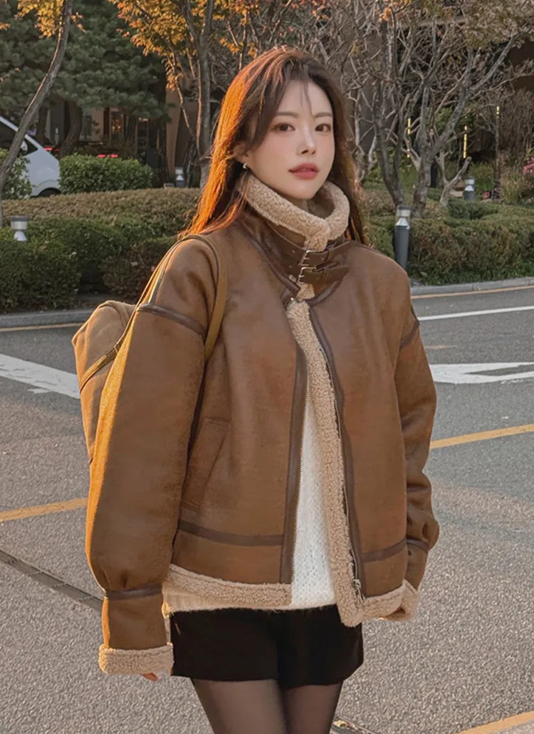 ダブルベルトネック配色ラインムートン風ジャケット | highclassic | 詳細画像1