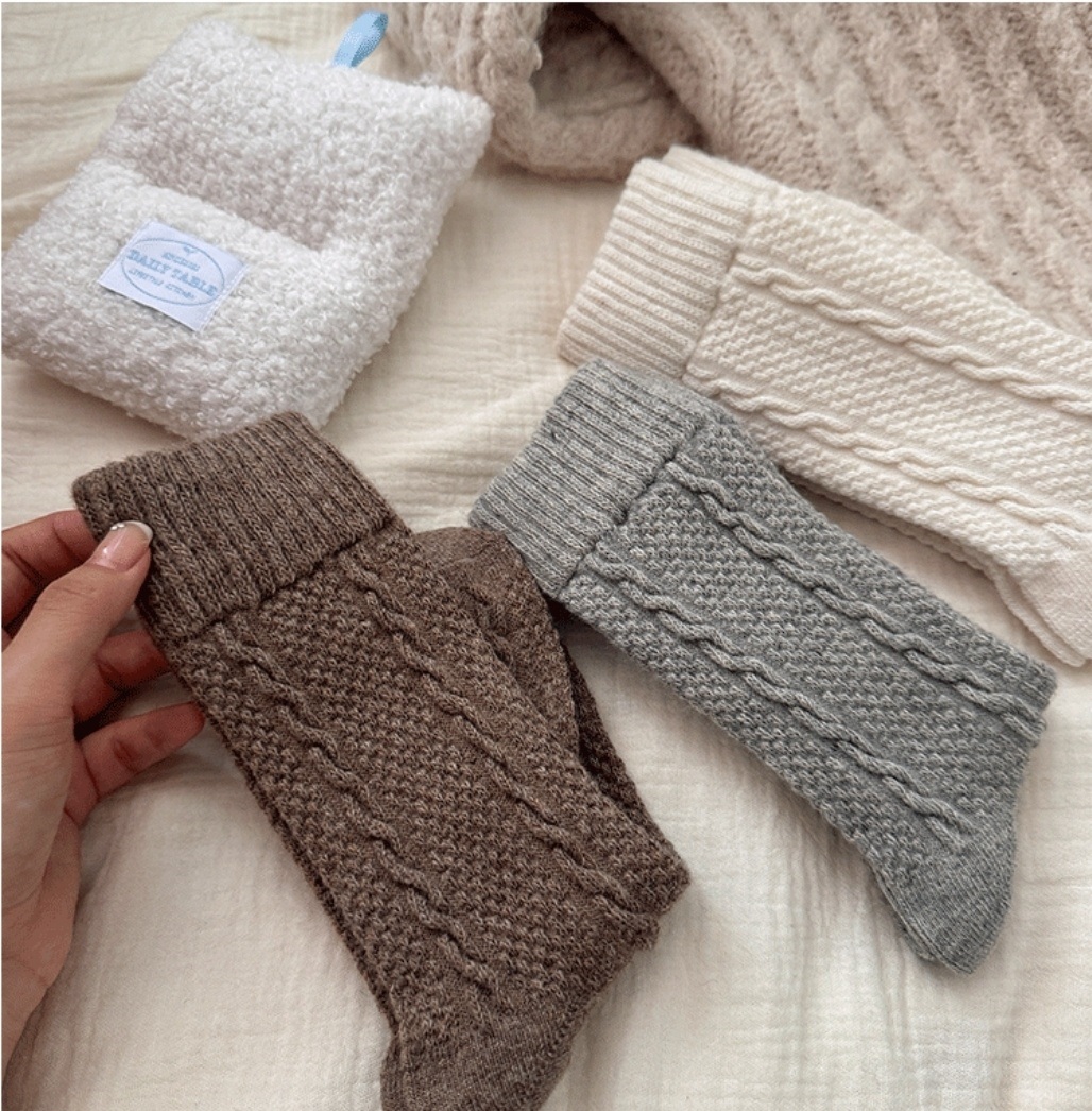 アンゴラ混ケーブルニットソックス | 詳細画像3