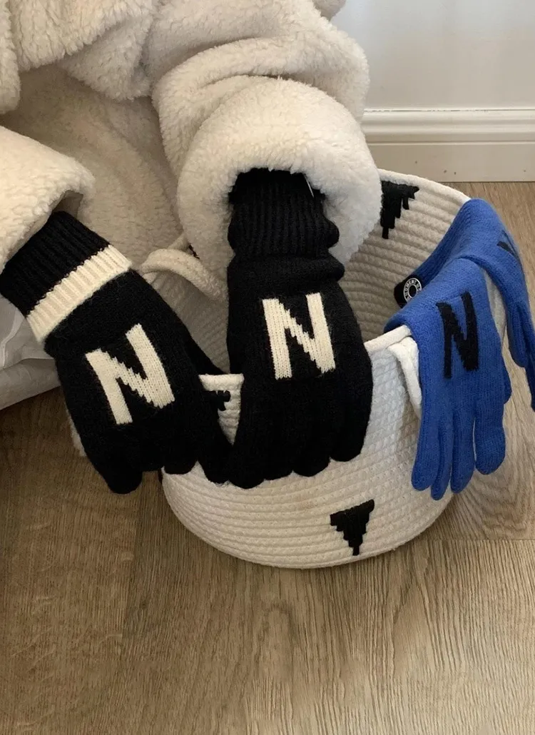 *スマホ対応*ウール混Nロゴ配色ニット手袋 | 詳細画像1