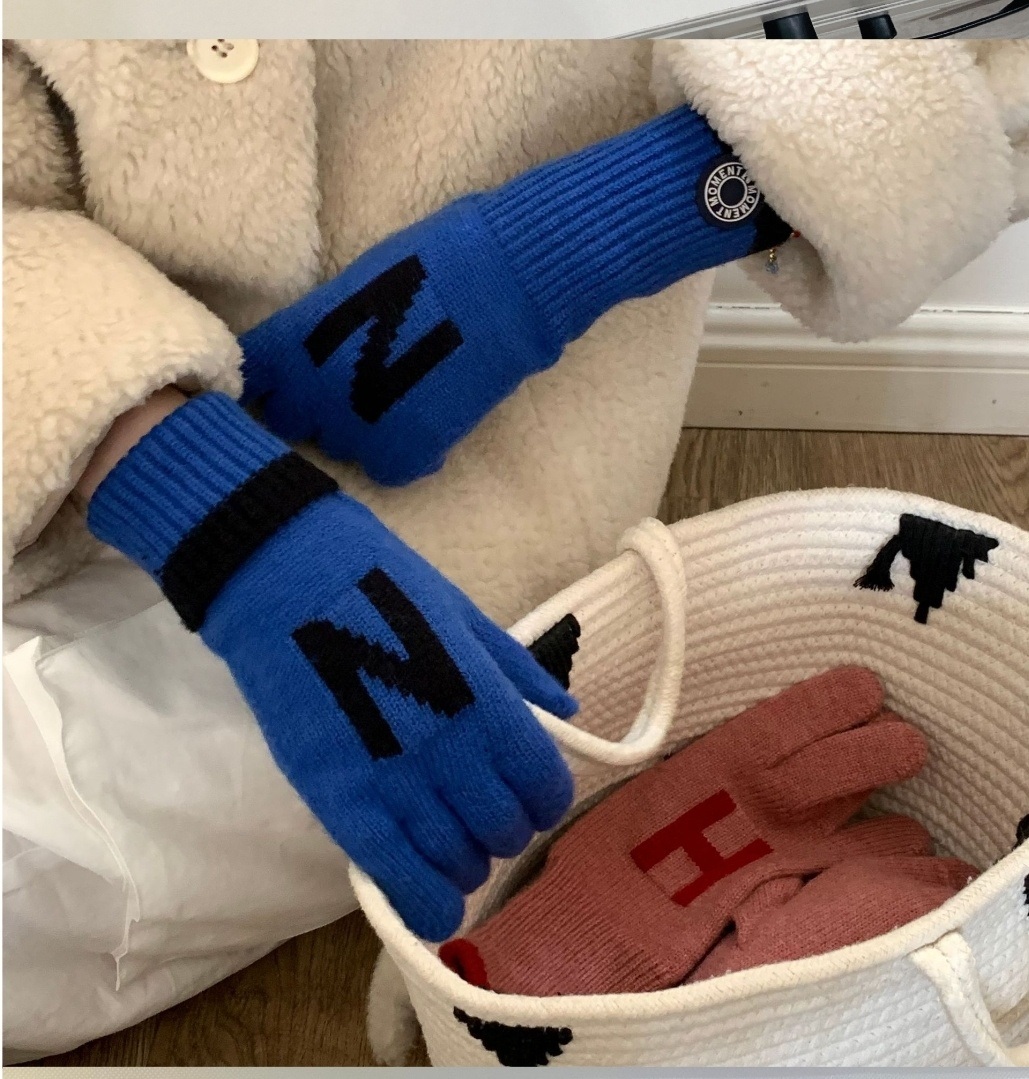 *スマホ対応*ウール混Nロゴ配色ニット手袋 | 詳細画像4