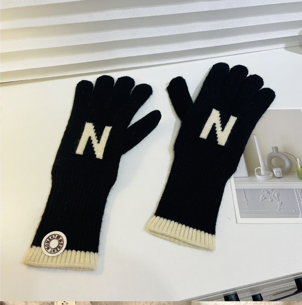 *スマホ対応*ウール混Nロゴ配色ニット手袋 | 詳細画像12