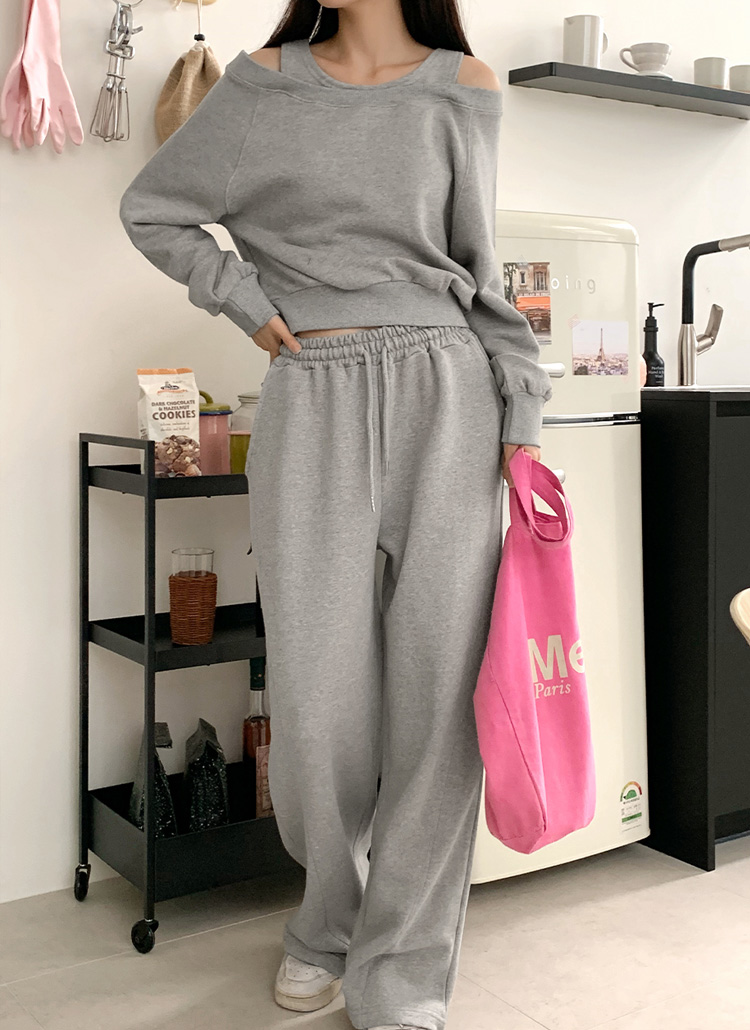 タンクトップレイヤード風オフショルスウェット&ドロストパンツSET