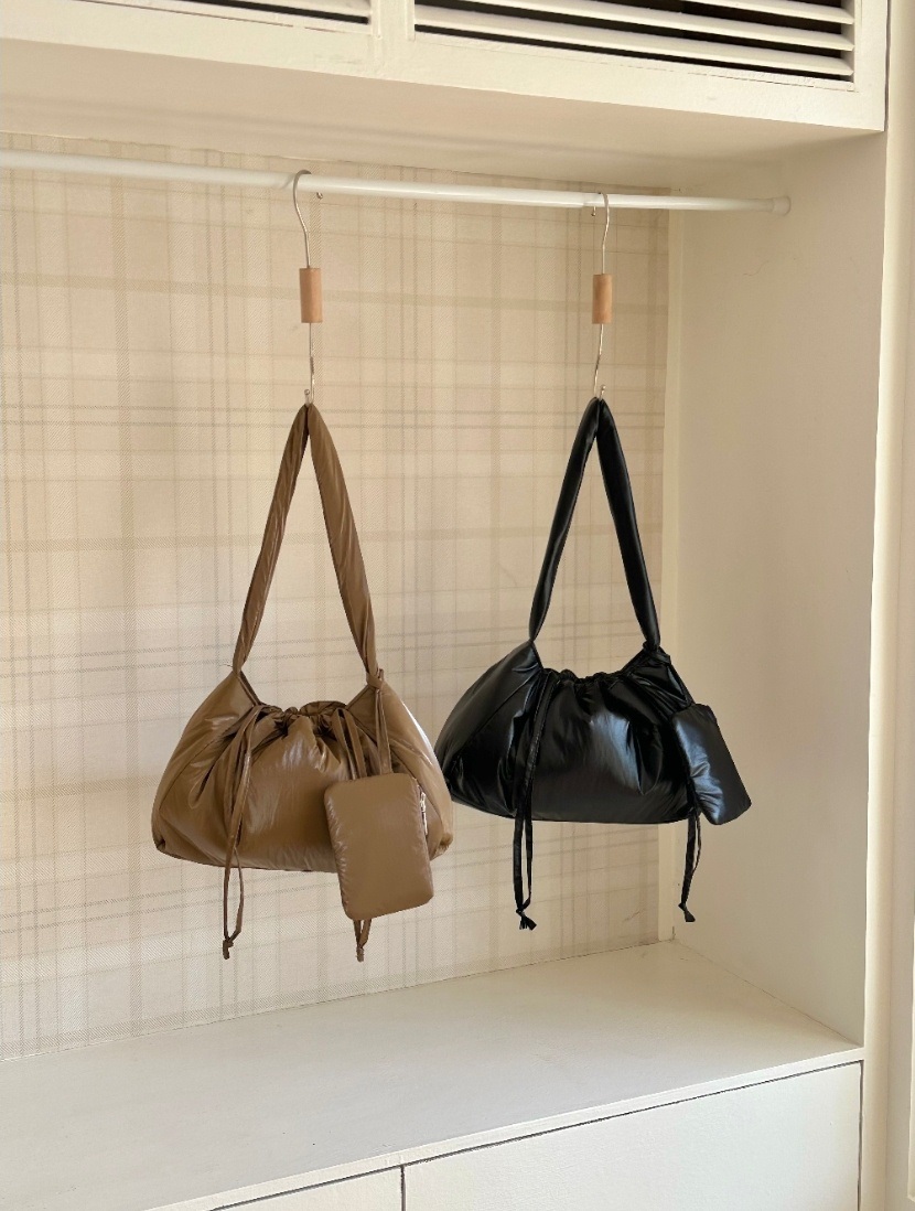 ポーチ付ボリュームドロストバッグ | 詳細画像12