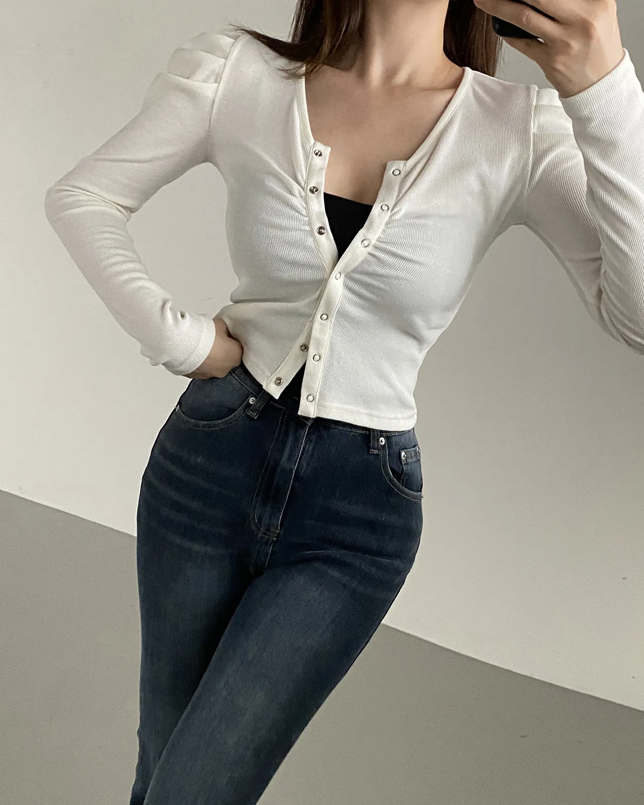 シャーリングVネックパフリブカーディガン | 詳細画像1