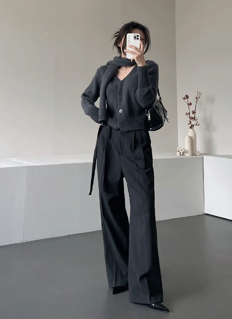 マフラー付Vネッククロップドカーディガン | ganadaran | 詳細画像1