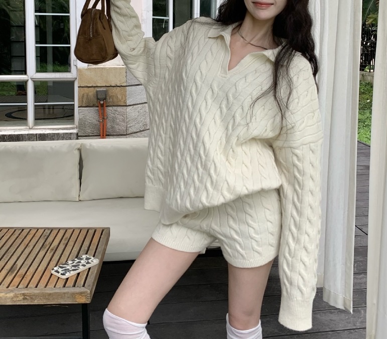 ウールスキッパーケーブルニット&ショートパンツSET