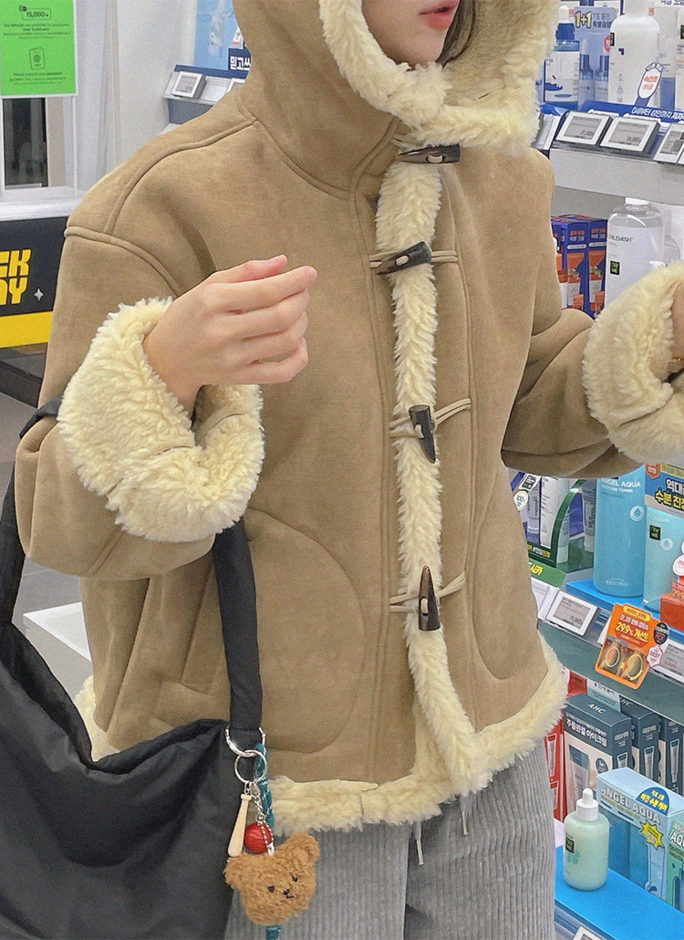トグルボタンフードムートン風ジャケット | レディースファッション