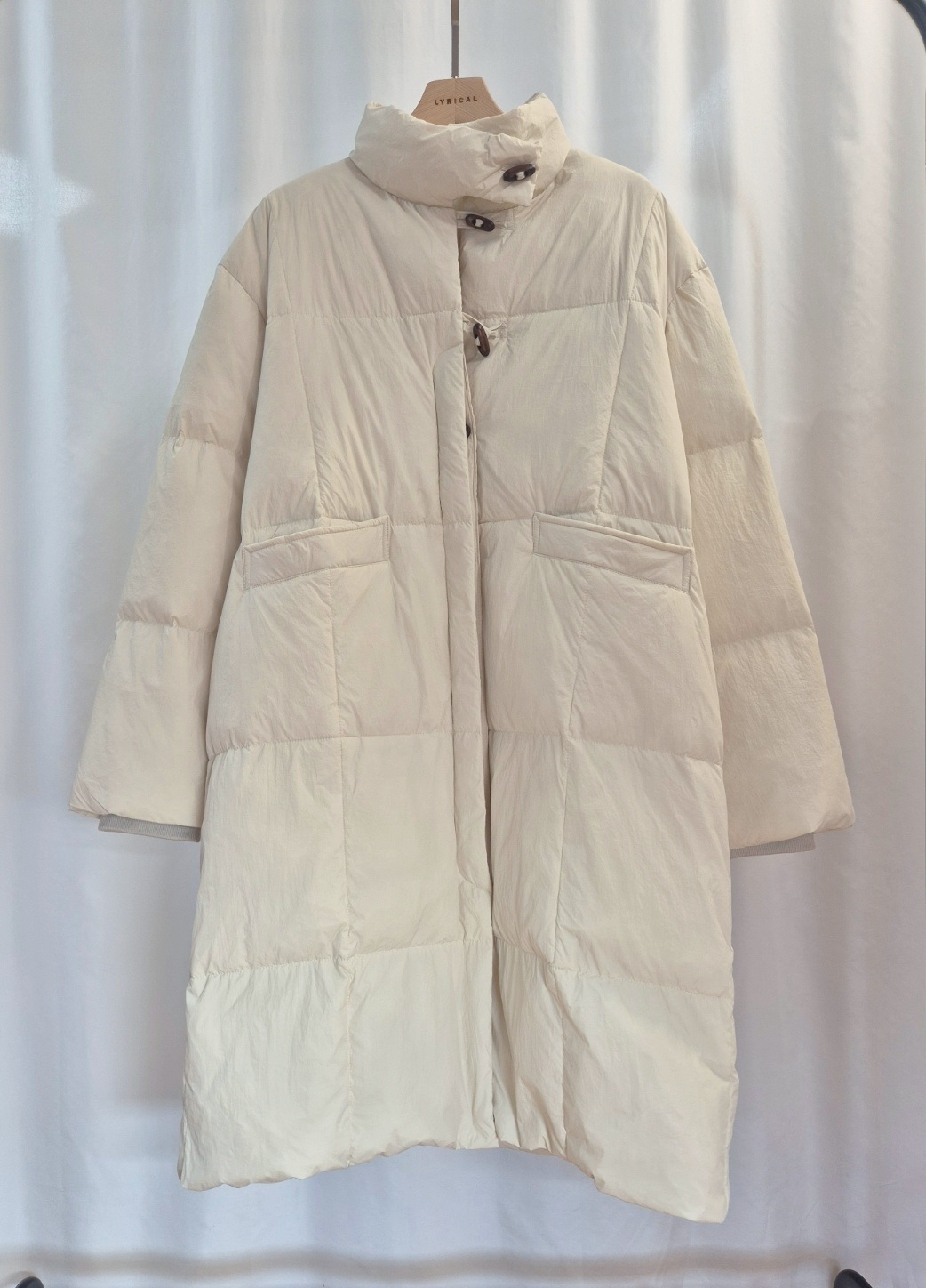 トグルボタンハイネックダウンロングコート | 詳細画像9