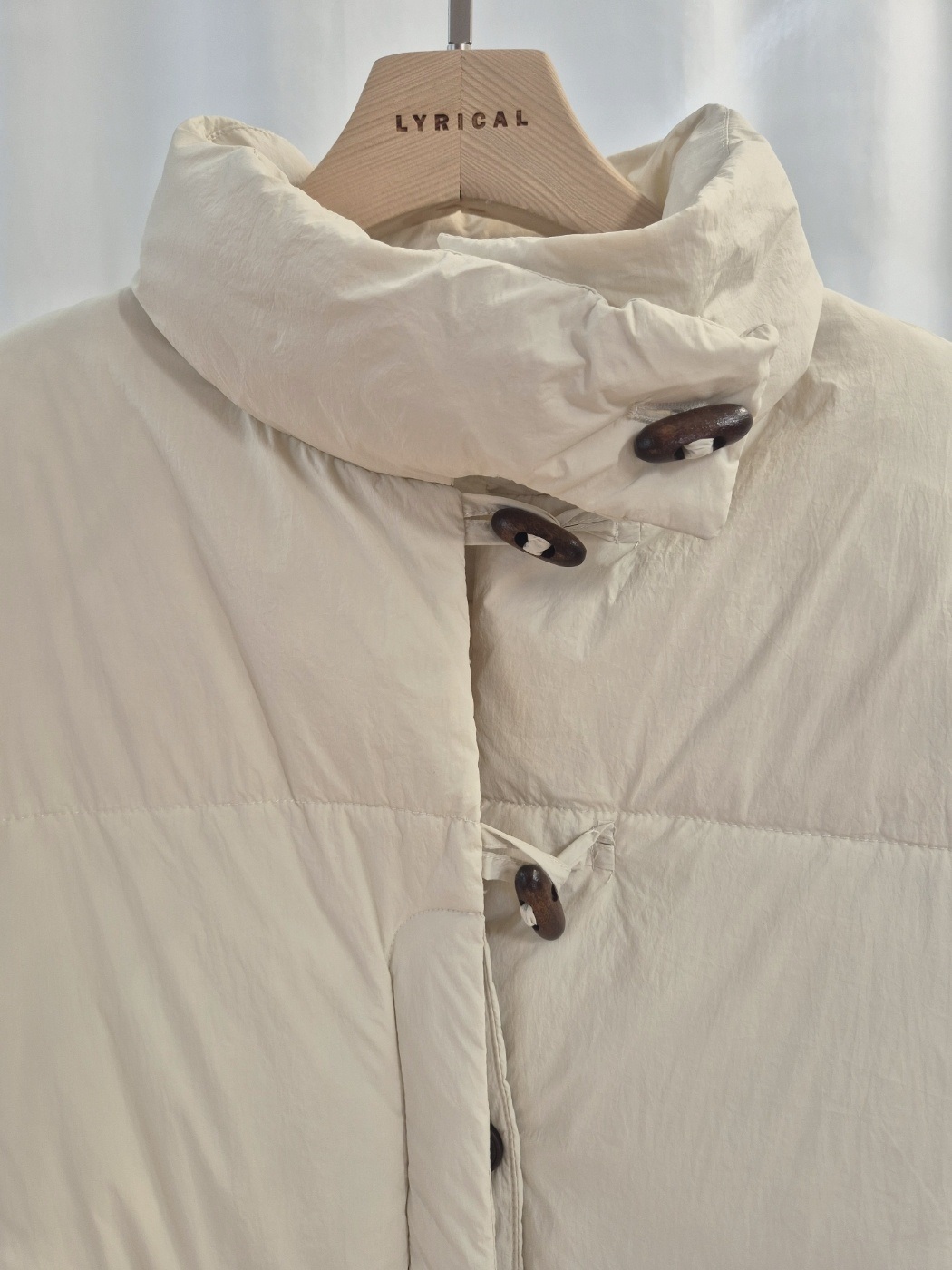 トグルボタンハイネックダウンロングコート | 詳細画像10