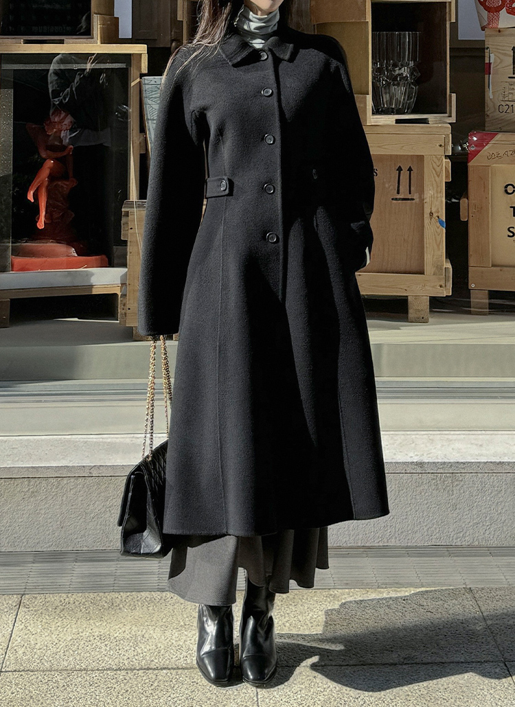 み*き様 【期間限定最終値下げ】モスキーノ黒 フレアロングコート ウール混合 JUNOAH（ジュノア） コート アウター ツイードロングフレアコート