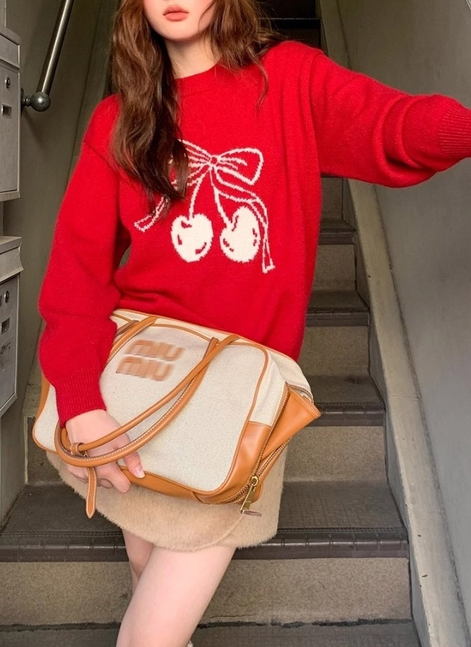 ウール混ラウンドネックリボンチェリーニット | レディース